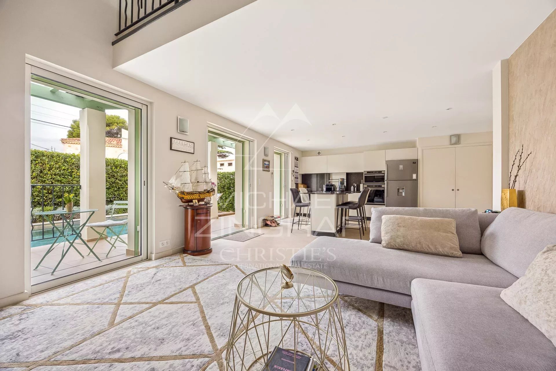Cap d’Antibes – Exclusivité- Charmante maison rénovée à deux pas de la plage Keller