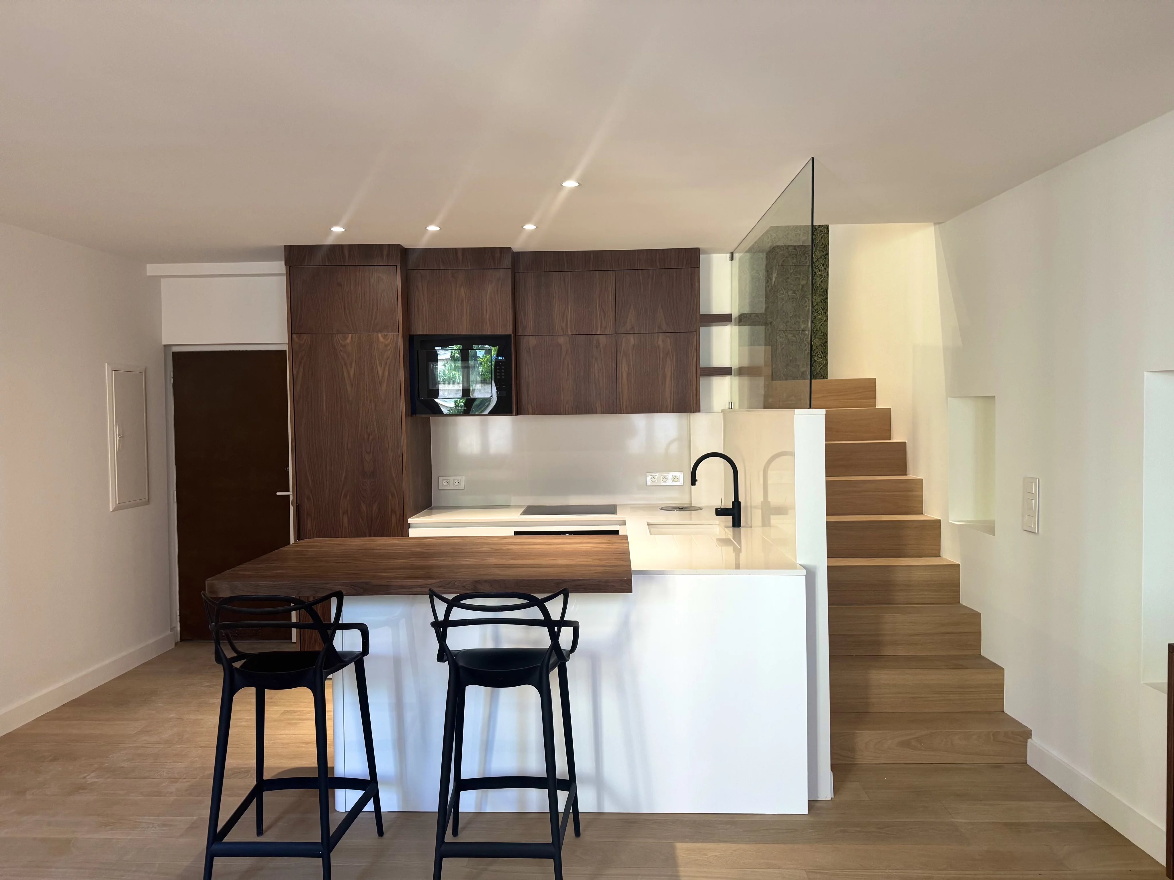VILLEFRANCHE-SUR-MER MAGNIFICENT DUPLEX OF 46M2 RENOVATED WITH SEA VIEW