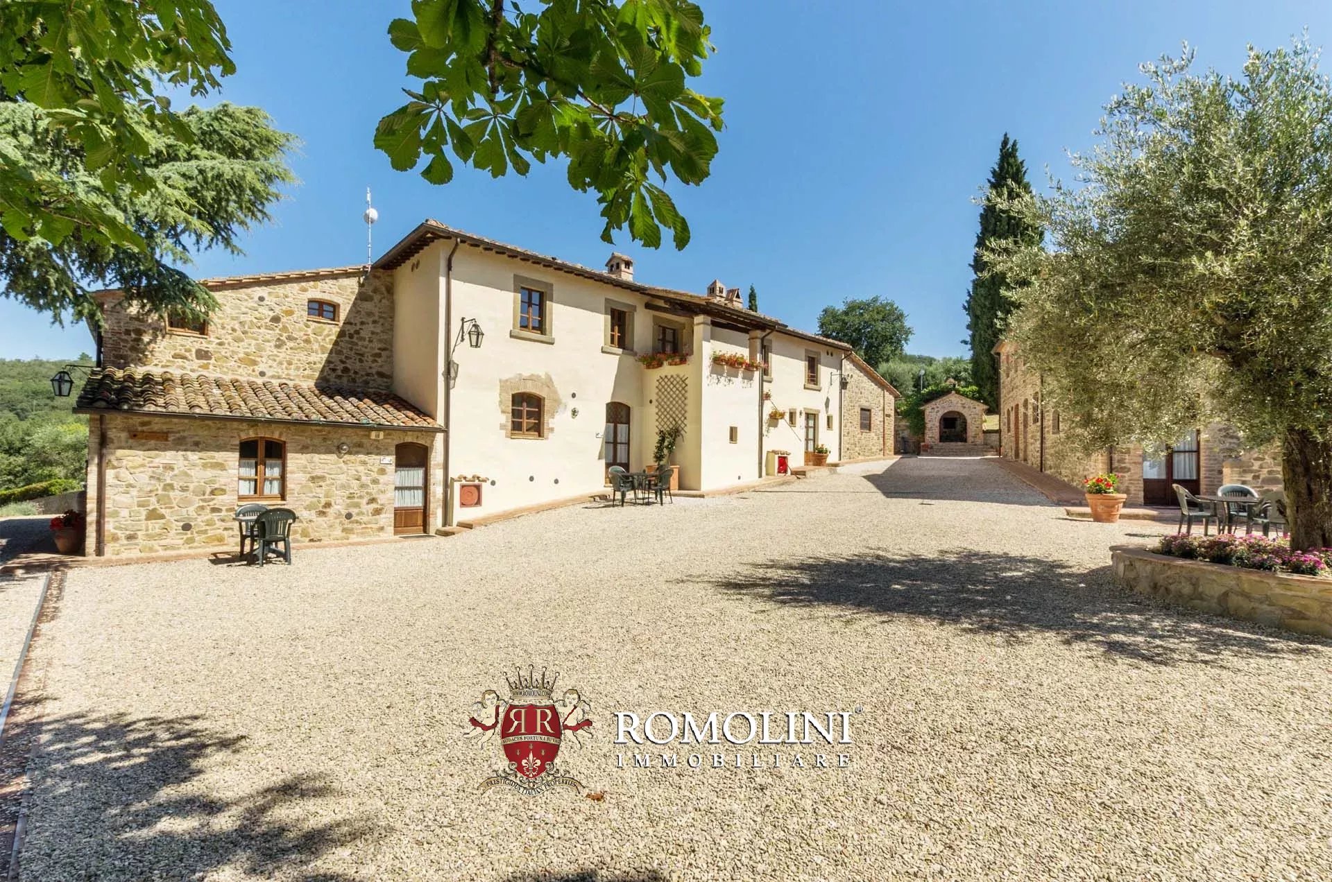 35 Bedroom Villa/Townhouse's Image 17
