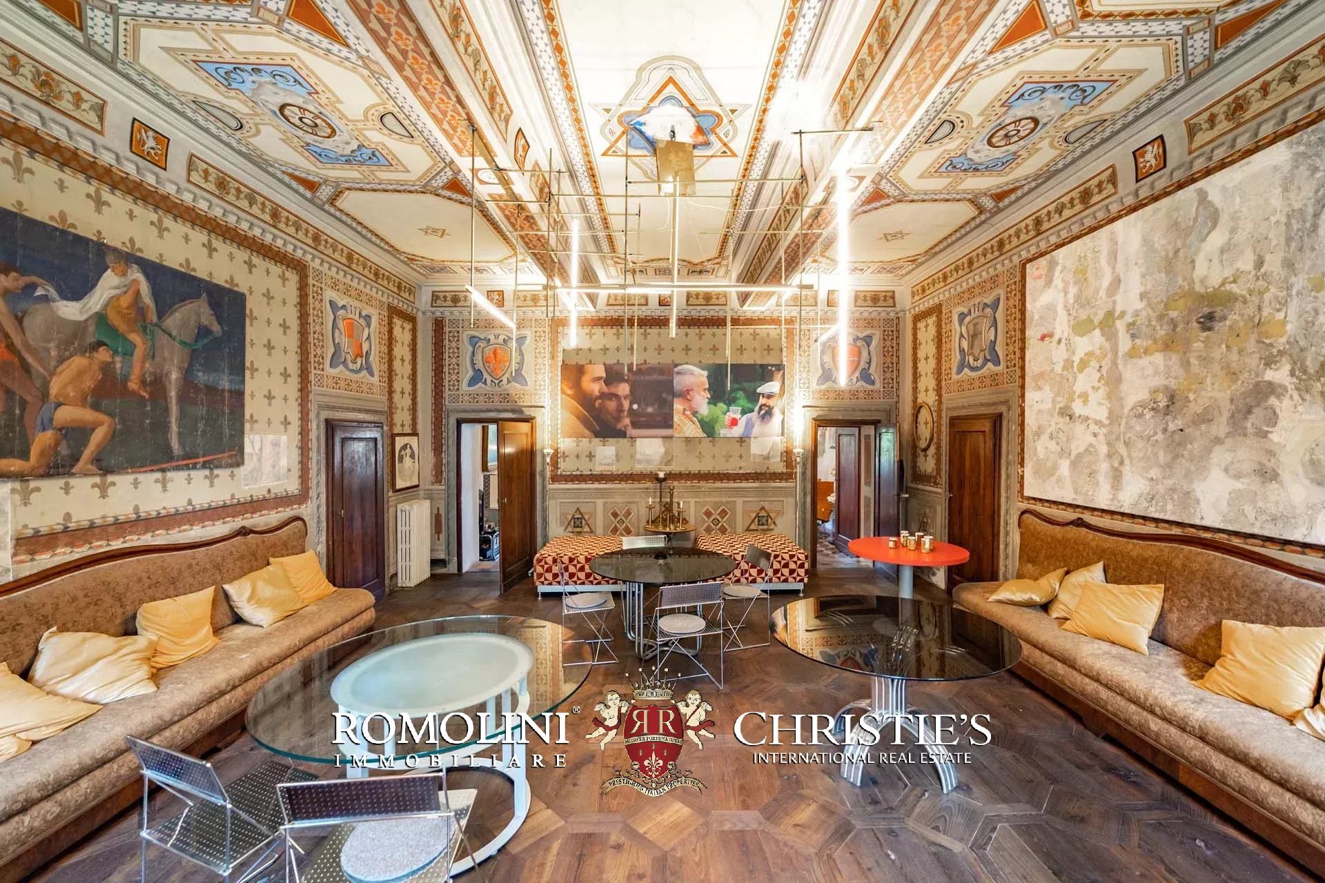 11 Bedroom Villa/Townhouse's Image 18