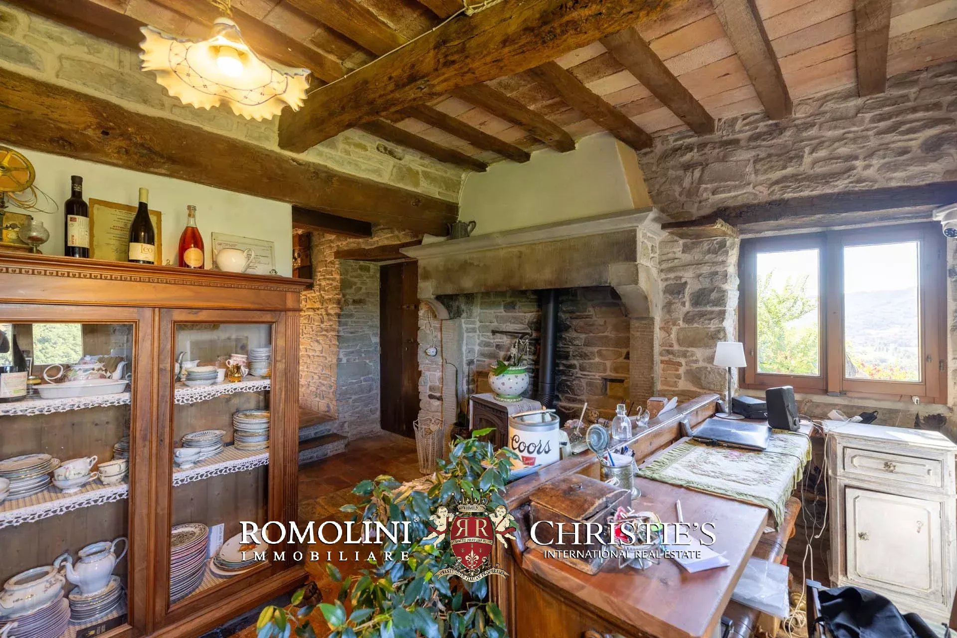 10 Bedroom Chateau's Image 78