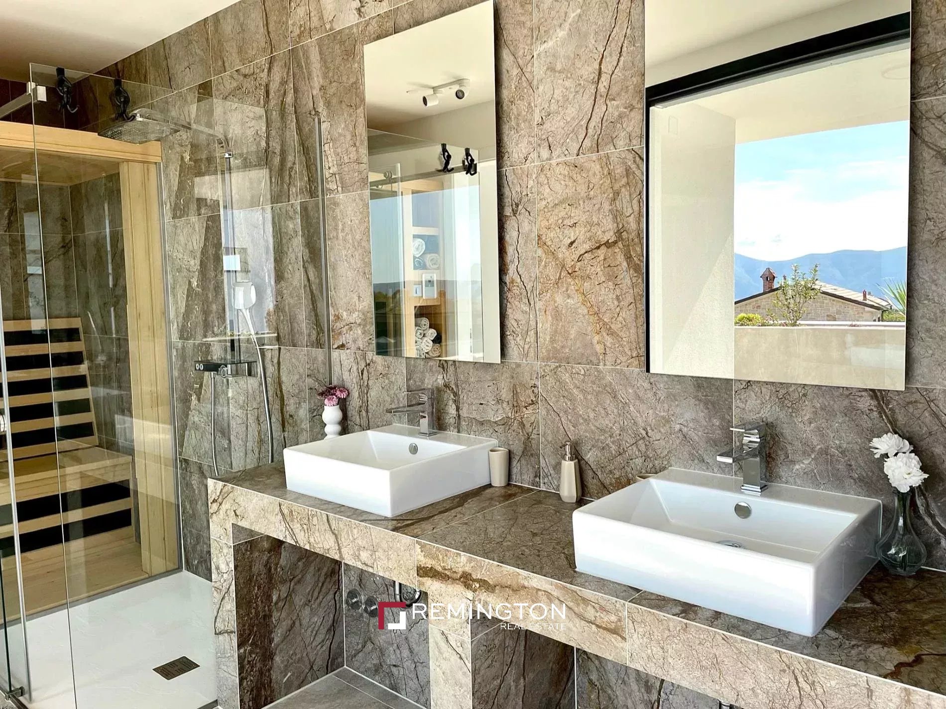 3 Bedroom Villa/Townhouse's Image 5