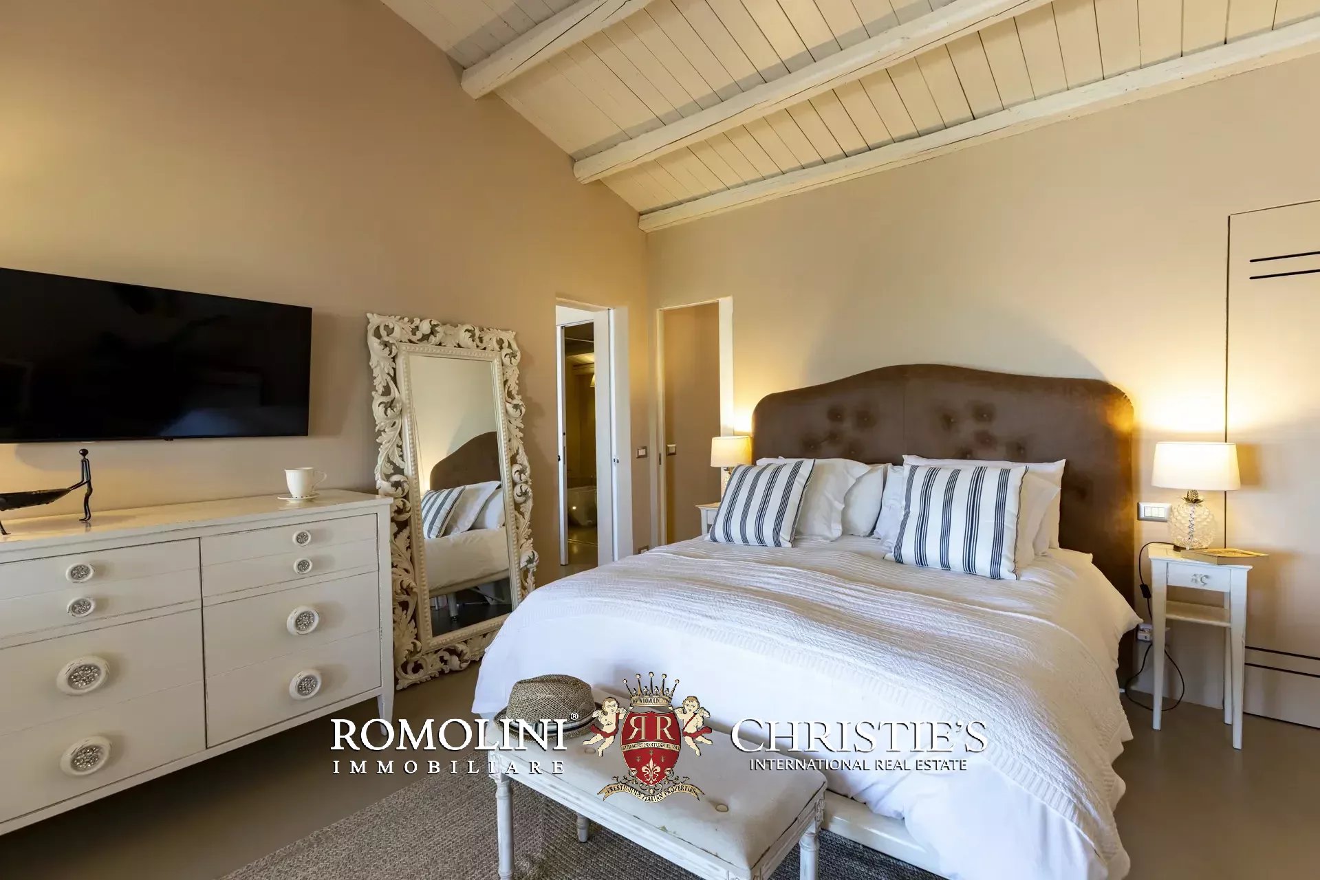 4 Bedroom Villa/Townhouse's Image 62