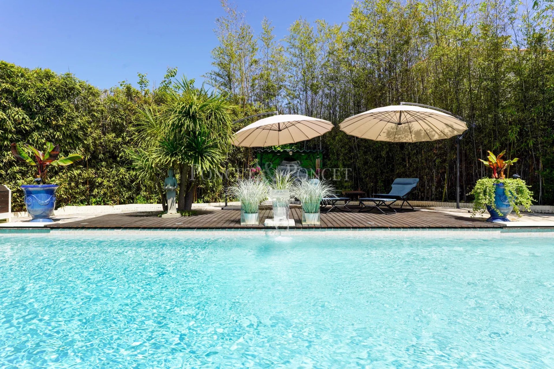 4 Bedroom Villa/Townhouse's Image 3