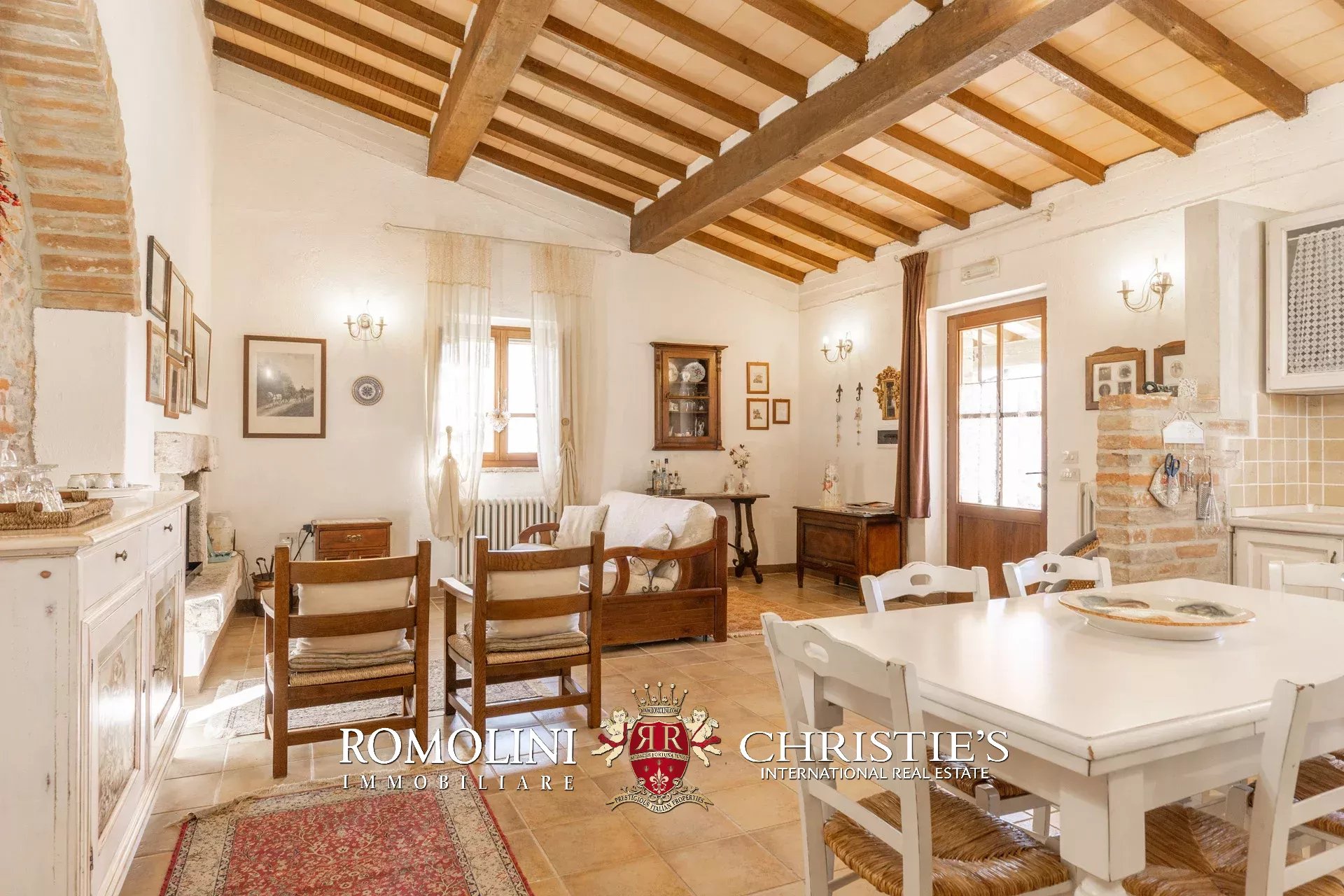 7 Bedroom Villa/Townhouse's Image 78