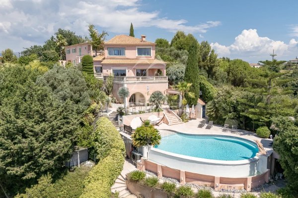 Propriété provençale moderne avec vue mer panoramique — photo 1