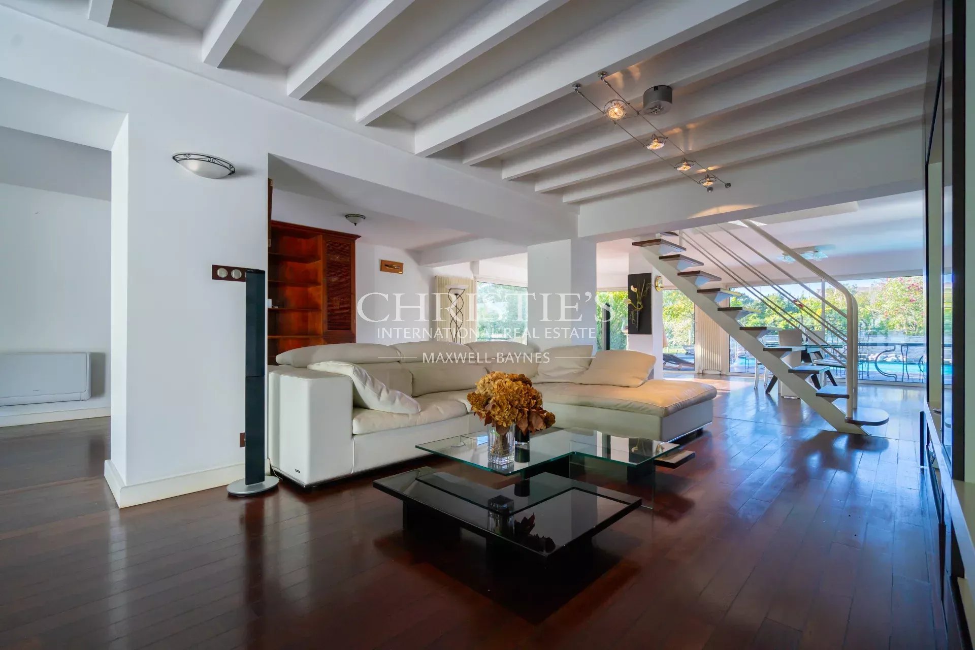 4 Bedroom Villa/Townhouse's Image 4