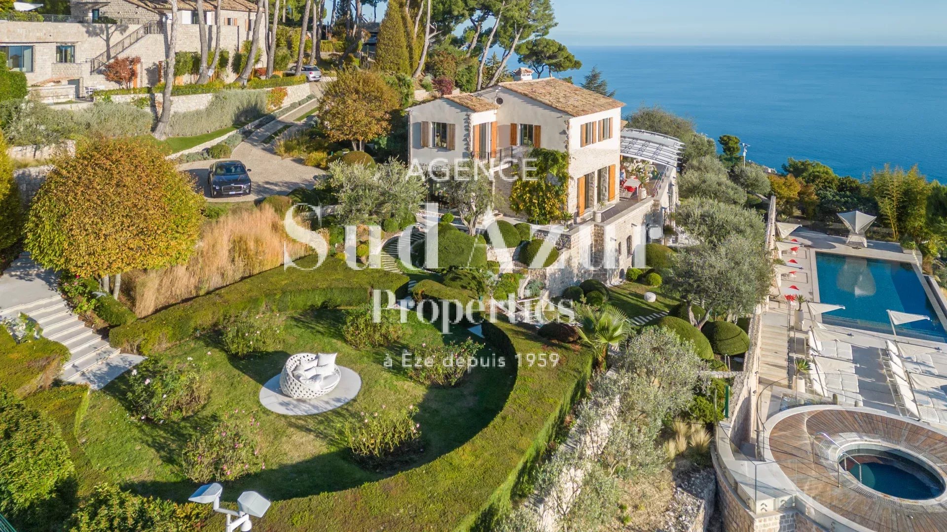 A COUNTRY ESTATE ON MONACO'S DOORSTEP