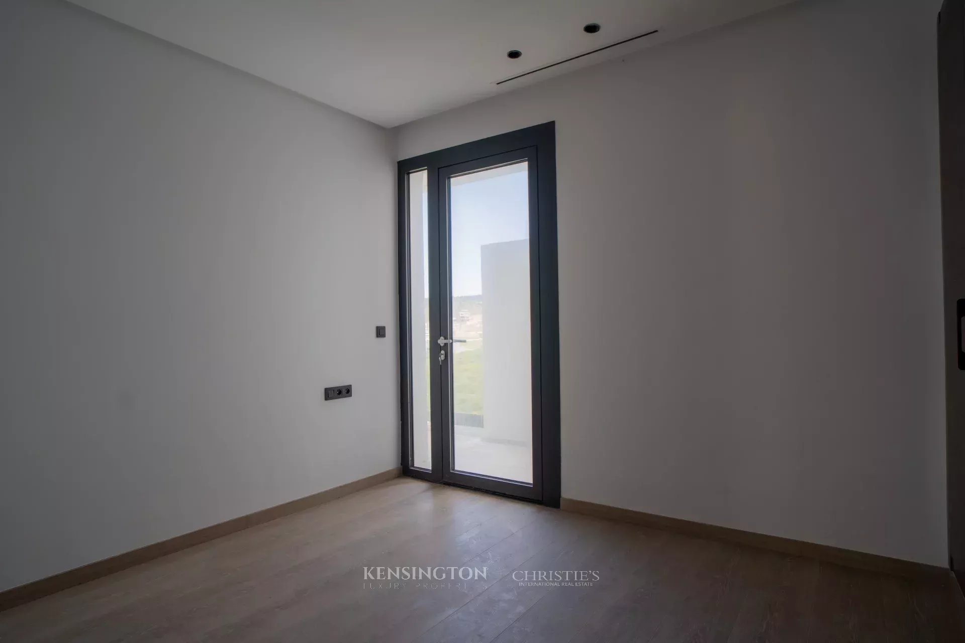 4 Bedroom Apartment/Flat's Image 8