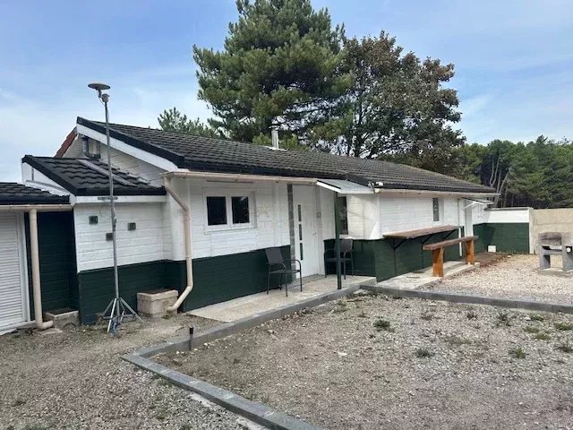 Maison à 500m de la mer avec parking et jardin