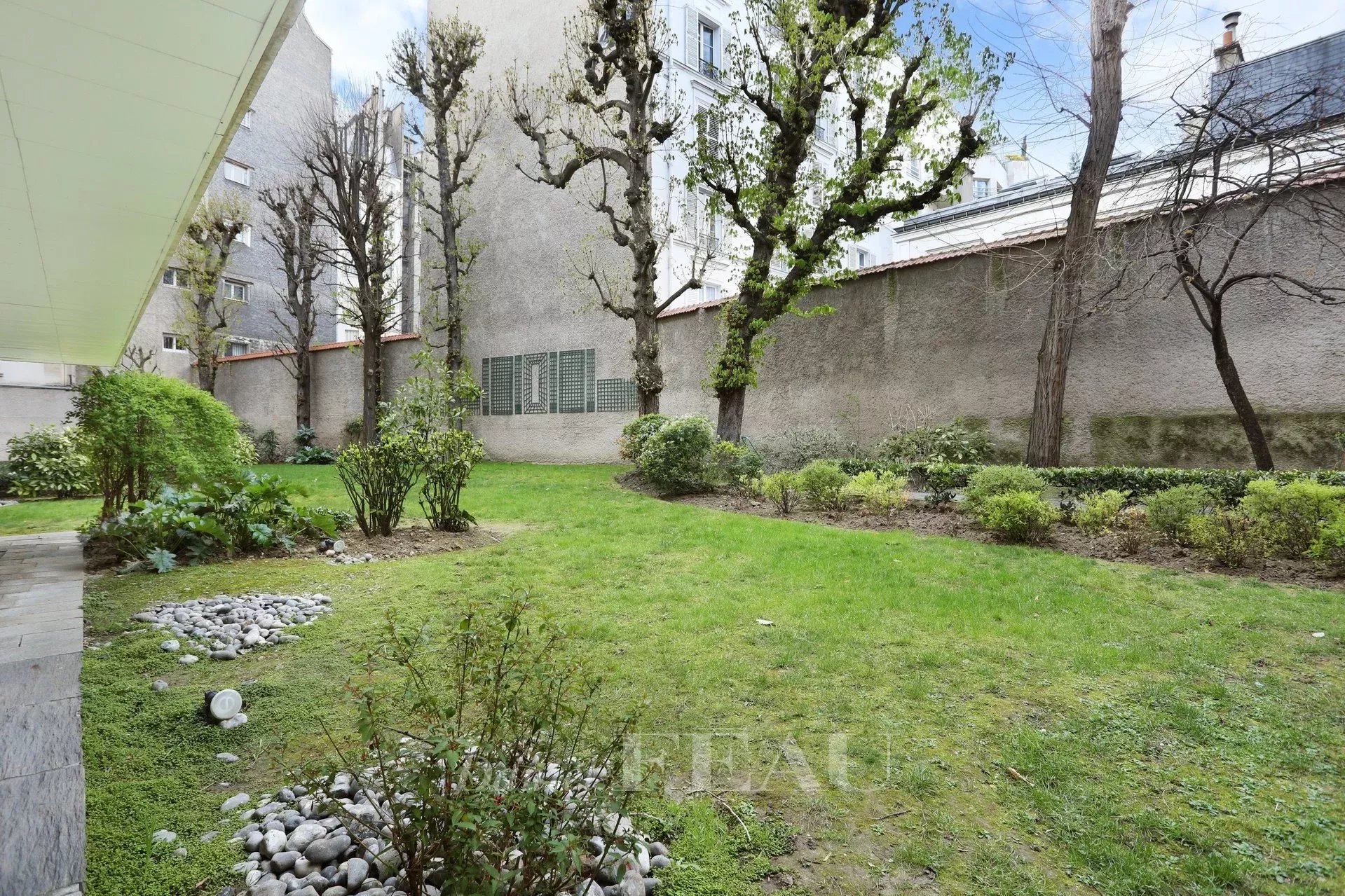 Rental Apartment Neuilly-sur-Seine