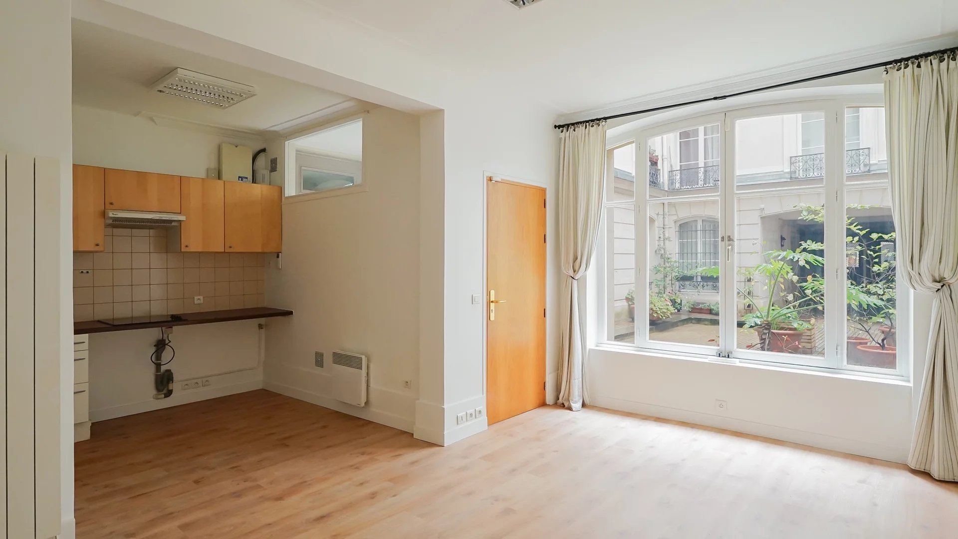 Paris 6e - RUE MAZARINE