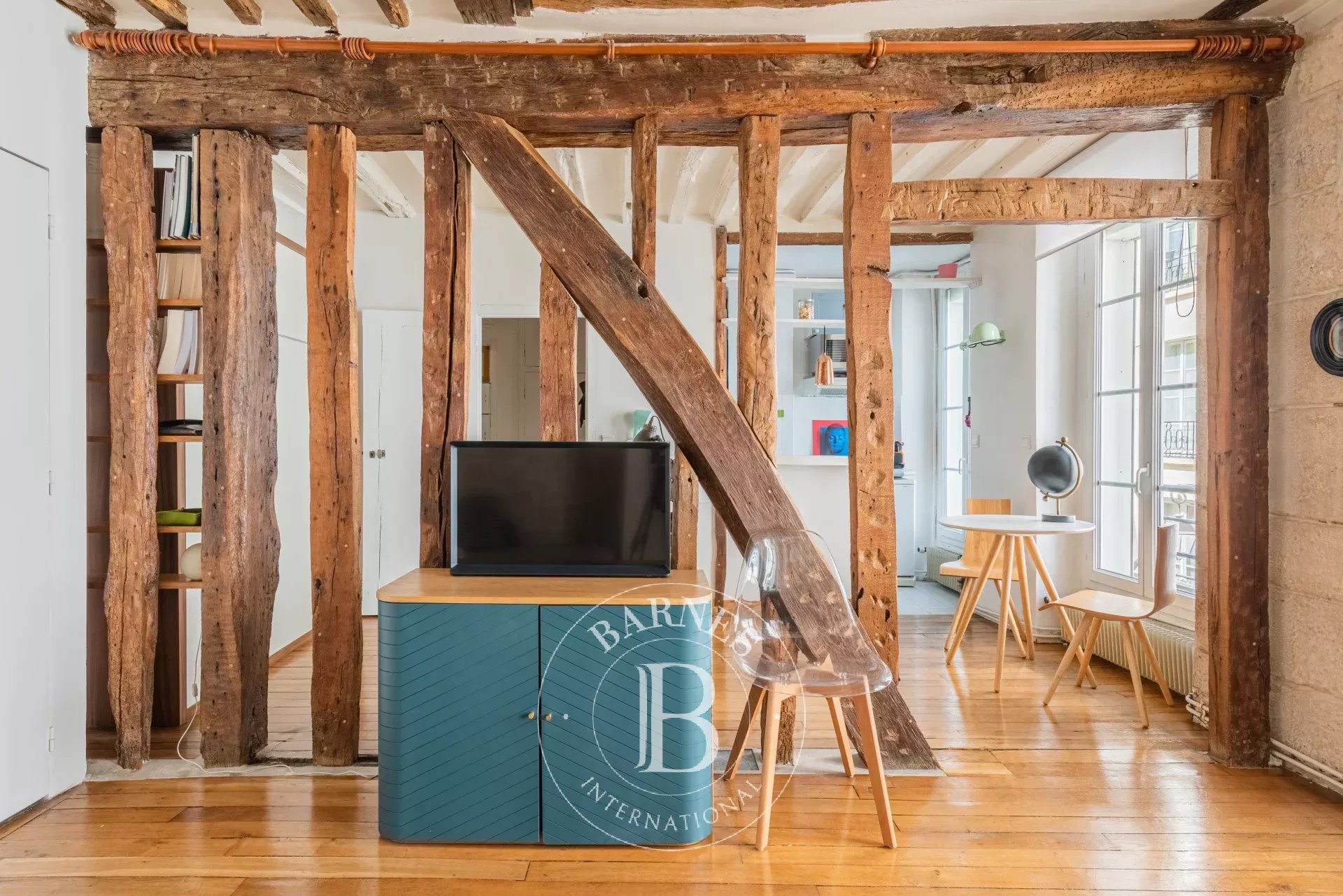 Daire Paris 4ème - picture 6