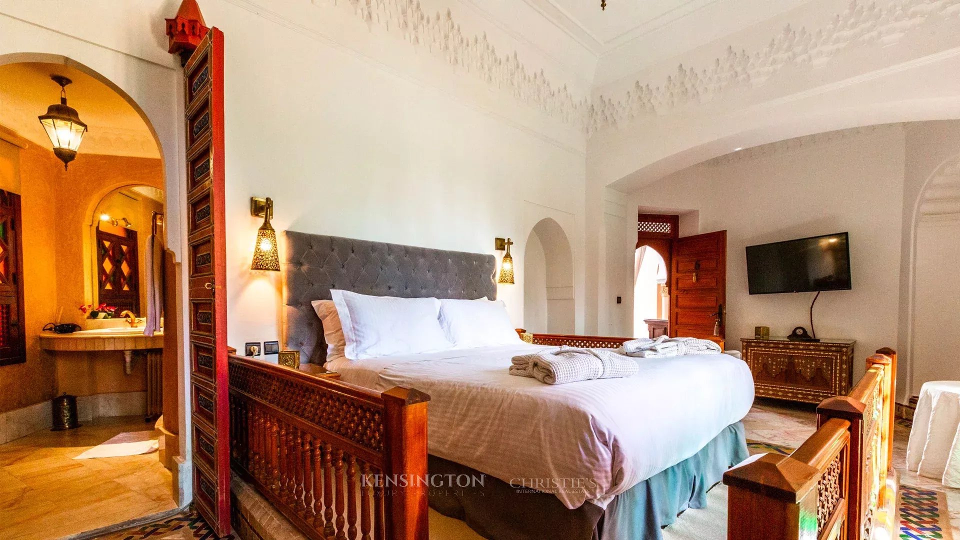 7 Bedroom Villa/Townhouse's Image 44