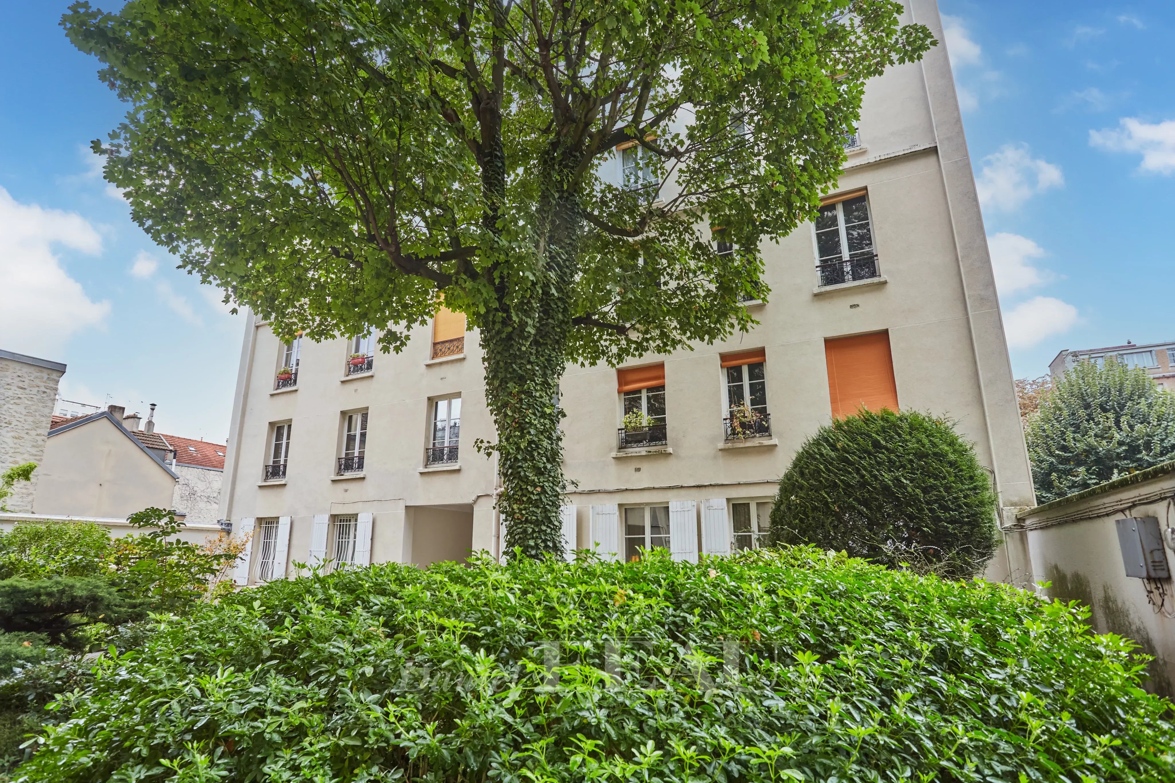 Sale Apartment Paris 15th