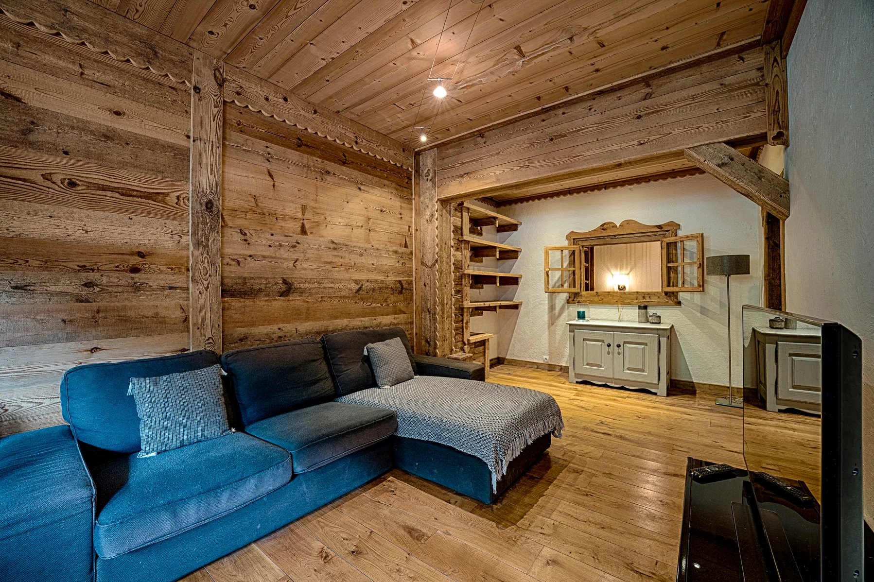 Photo of LES BOSSONS - A large, 4-bedroom chalet with independent apartment in les Bossons, Chamonix