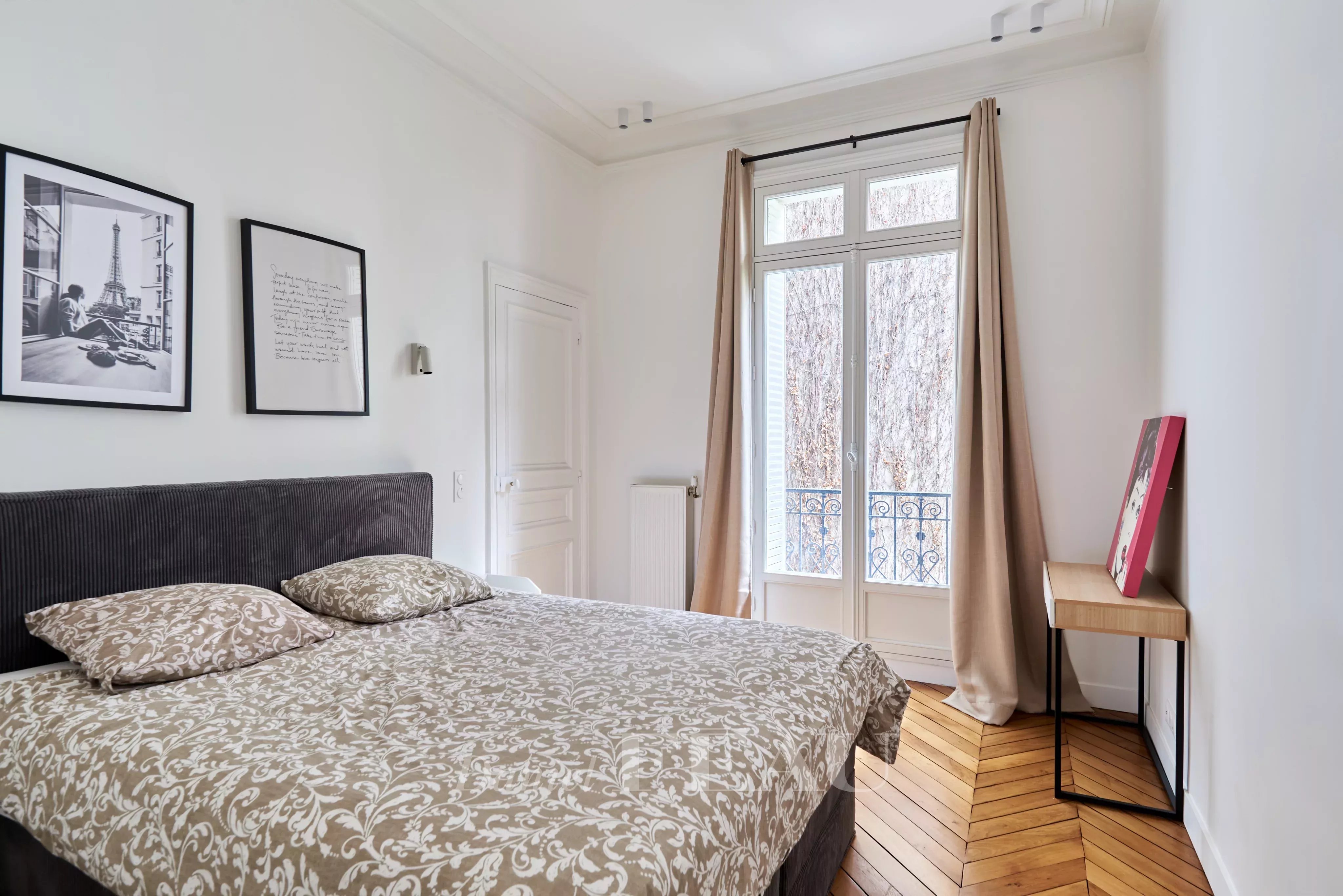 Location Appartement Paris 16ème