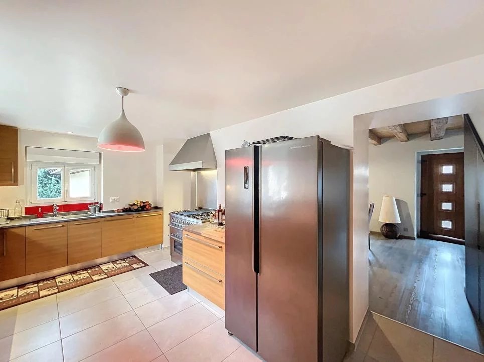 Magnifique maison avec grand jardin ! Parfait pour une famille !