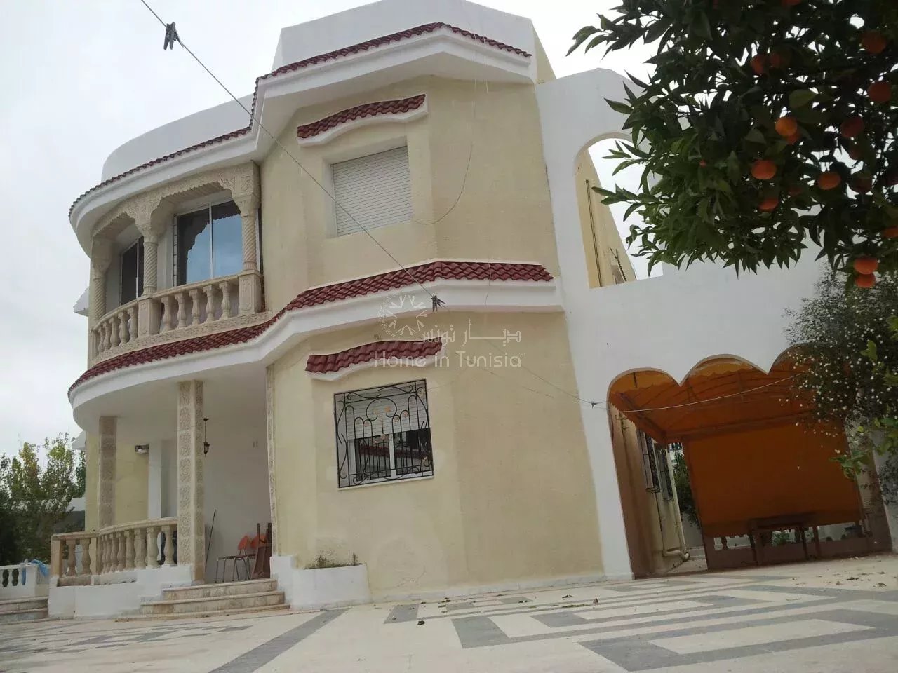 For Sale: Villa in Manouba, Tunisia – 11 Rooms, 658 sqm with Garden