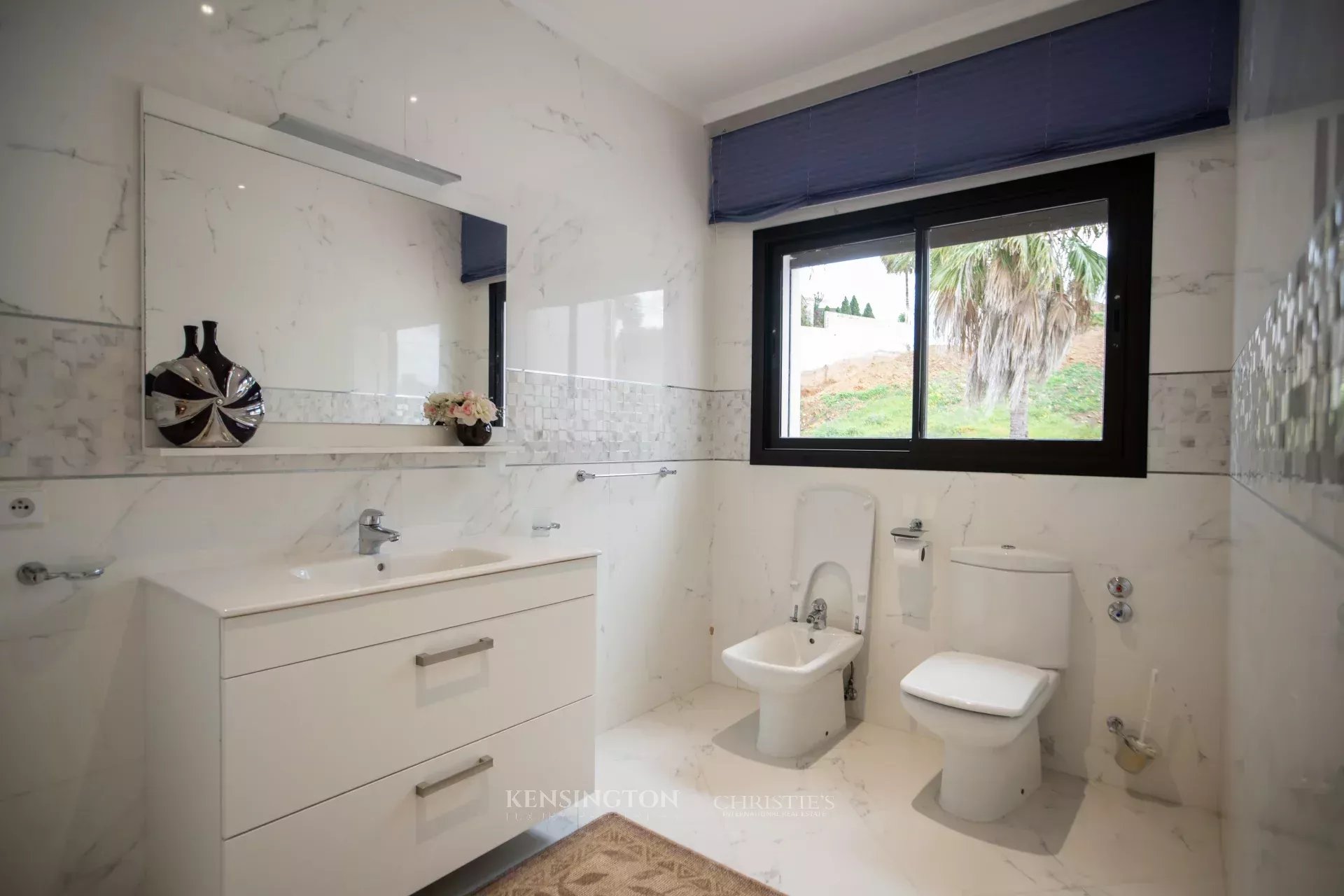 4 Bedroom Villa/Townhouse's Image 8