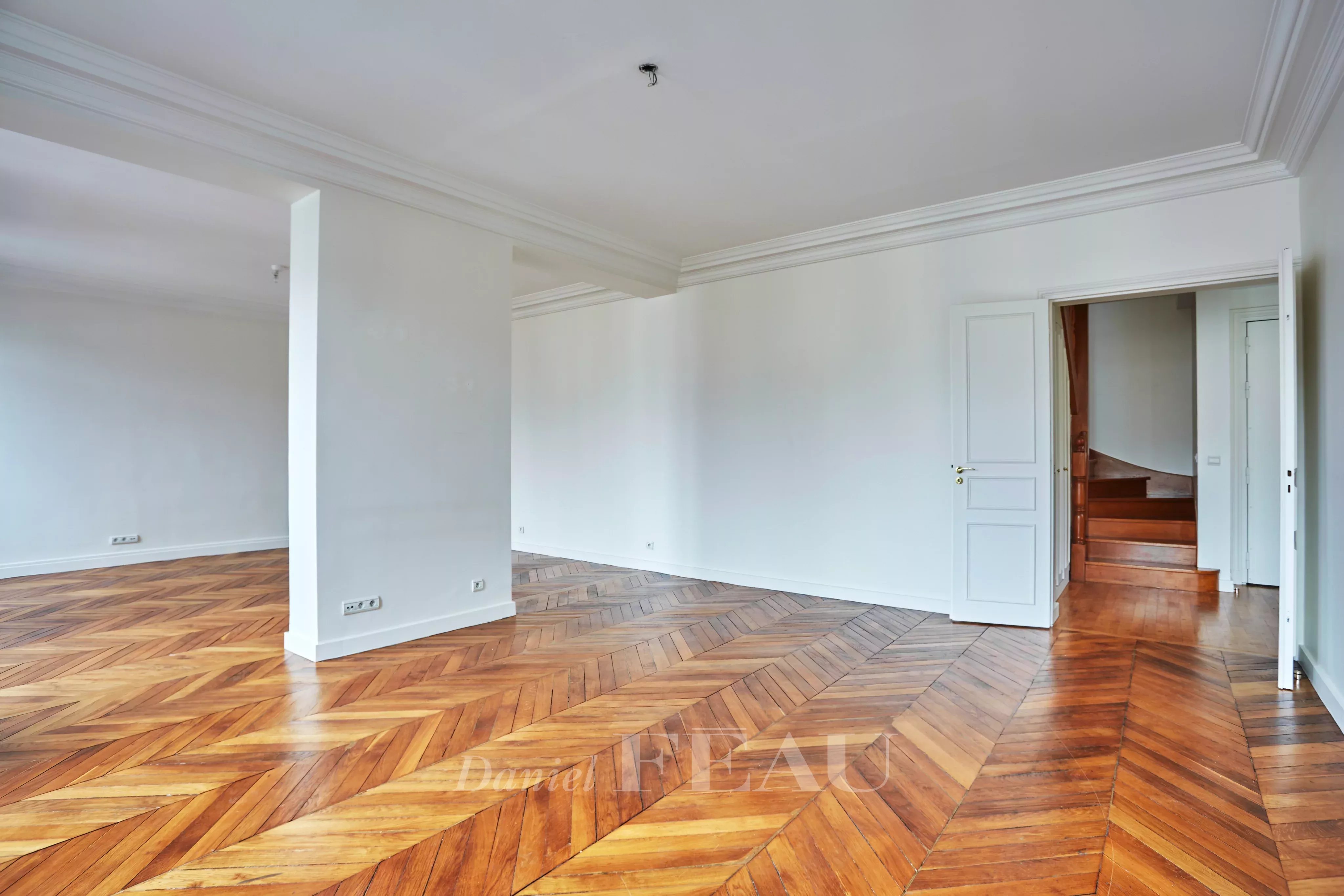 Rental Apartment Paris 8th