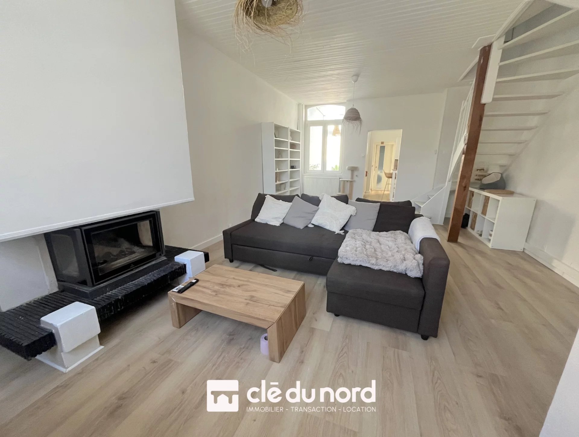 Maison de 74m2 - 2 chambres + bureau - cour - garage