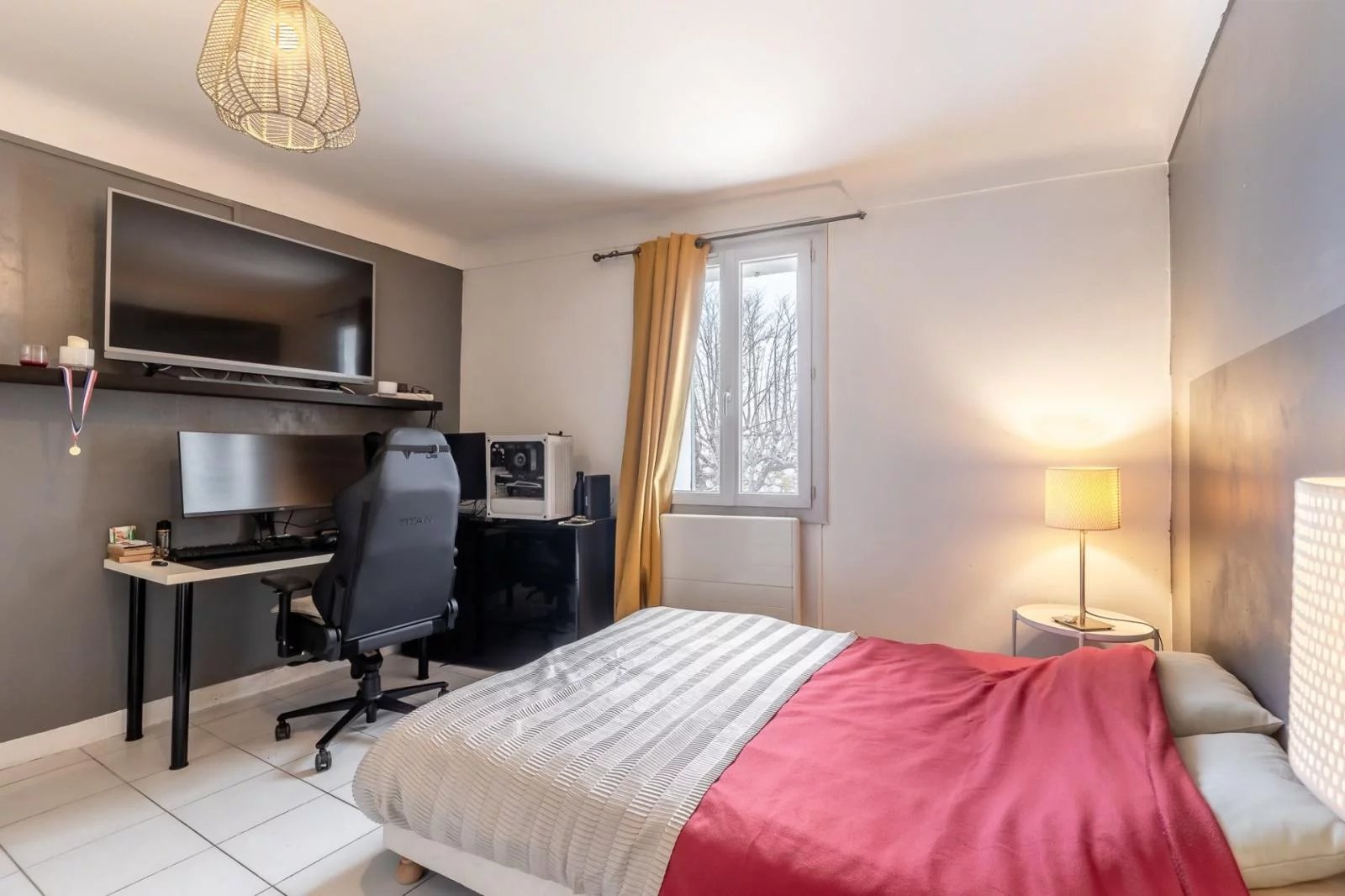 Apartment with balcony in Bonnieux