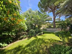 Beautiful cosy villa in prestigious private domain Antibes — photo 6 of 7