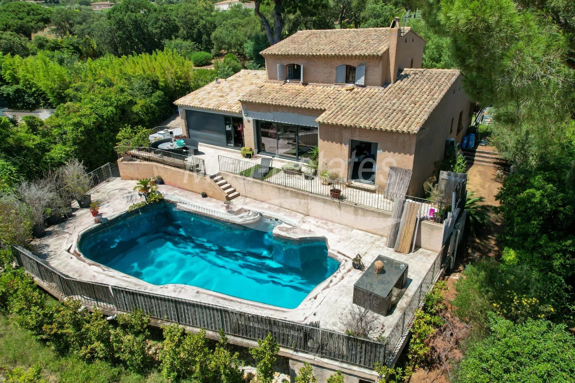 Agence immobilière de Med-Estates Saint Tropez