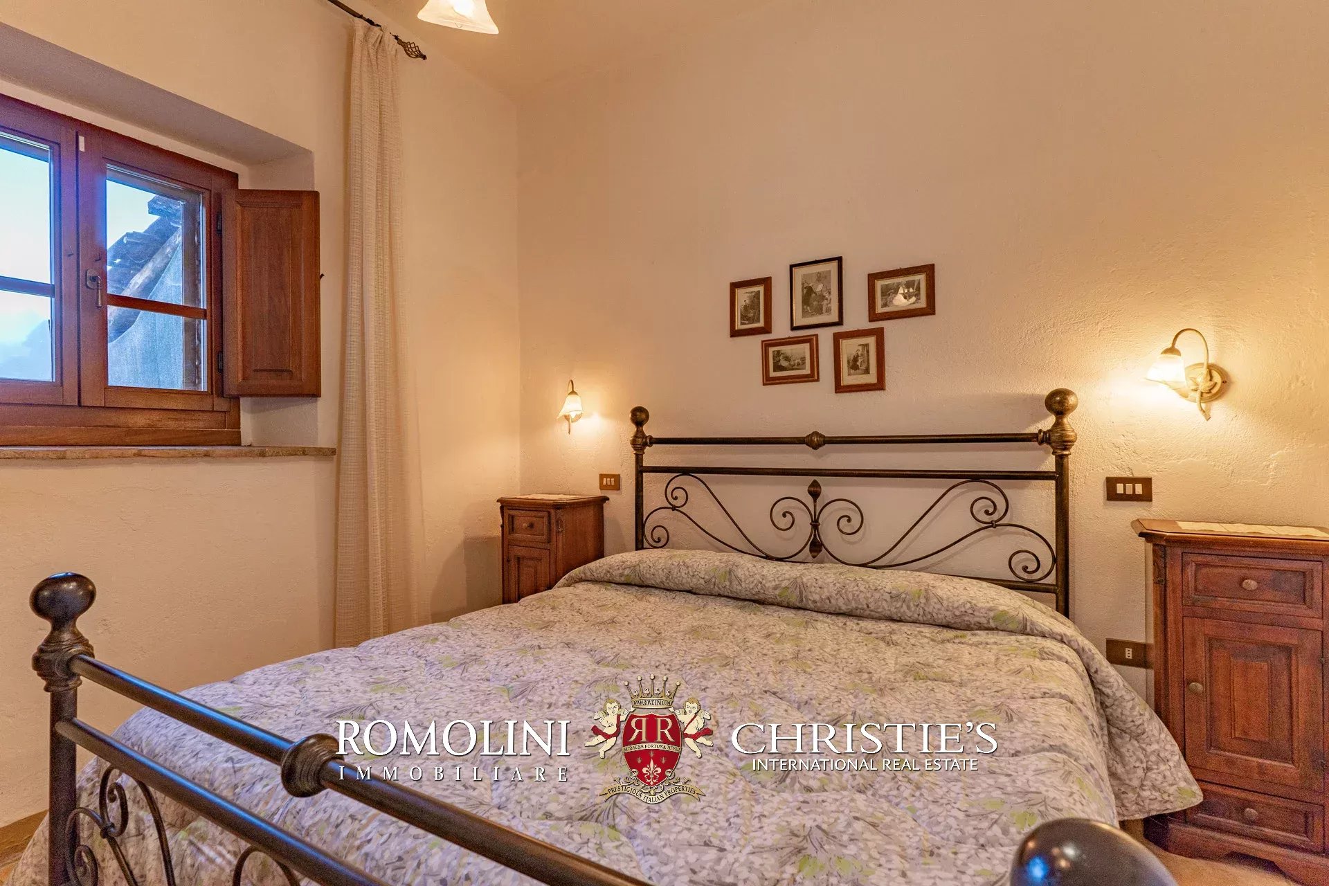 7 Bedroom Villa/Townhouse's Image 68