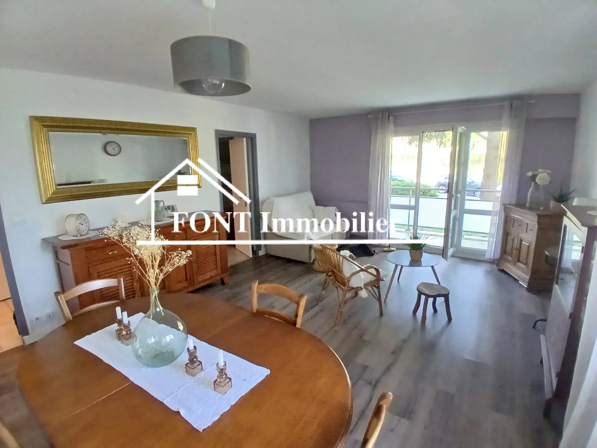 Agence immobilière de 
