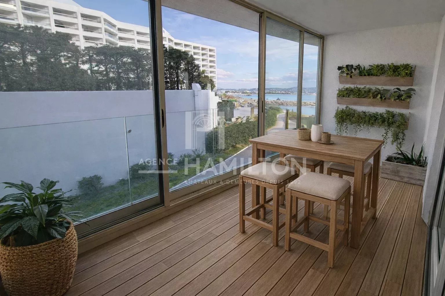 Appartement de 80 m² Bord de mer et Vue Mer T4