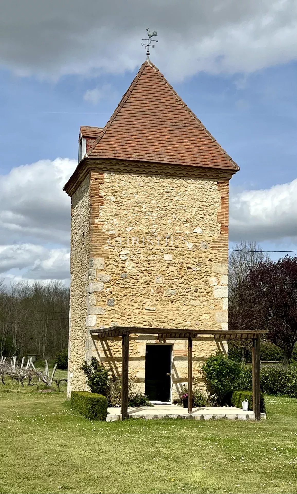 13 Bedroom Chateau's Image 10