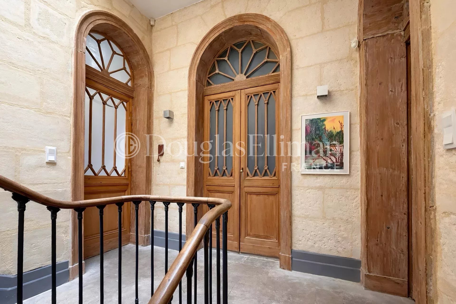 BORDEAUX TRIANGLE – Hôtel particulier avec jardin, piscine et parking - Image nᵒ3