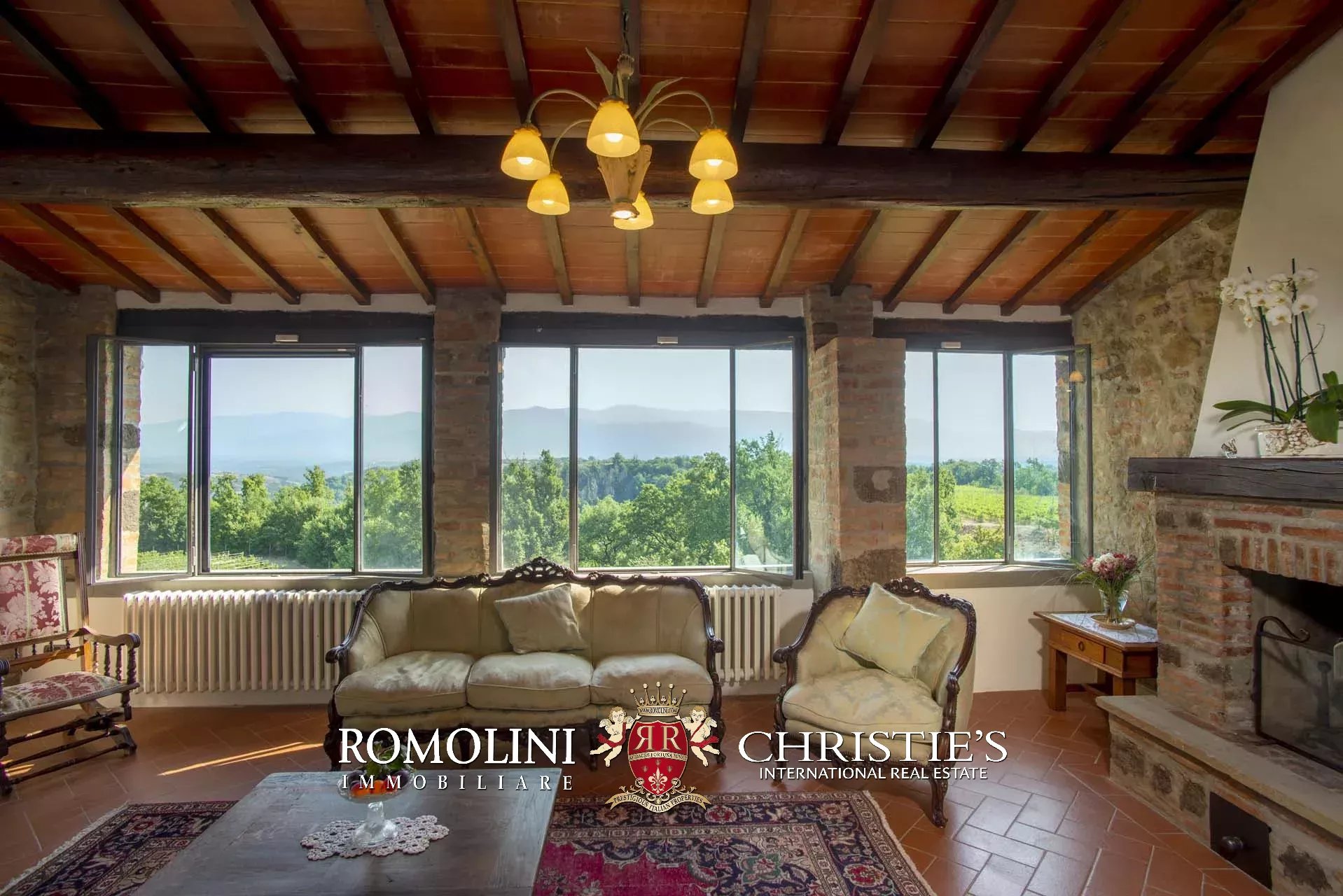 4 Bedroom Vineyard's Image 23