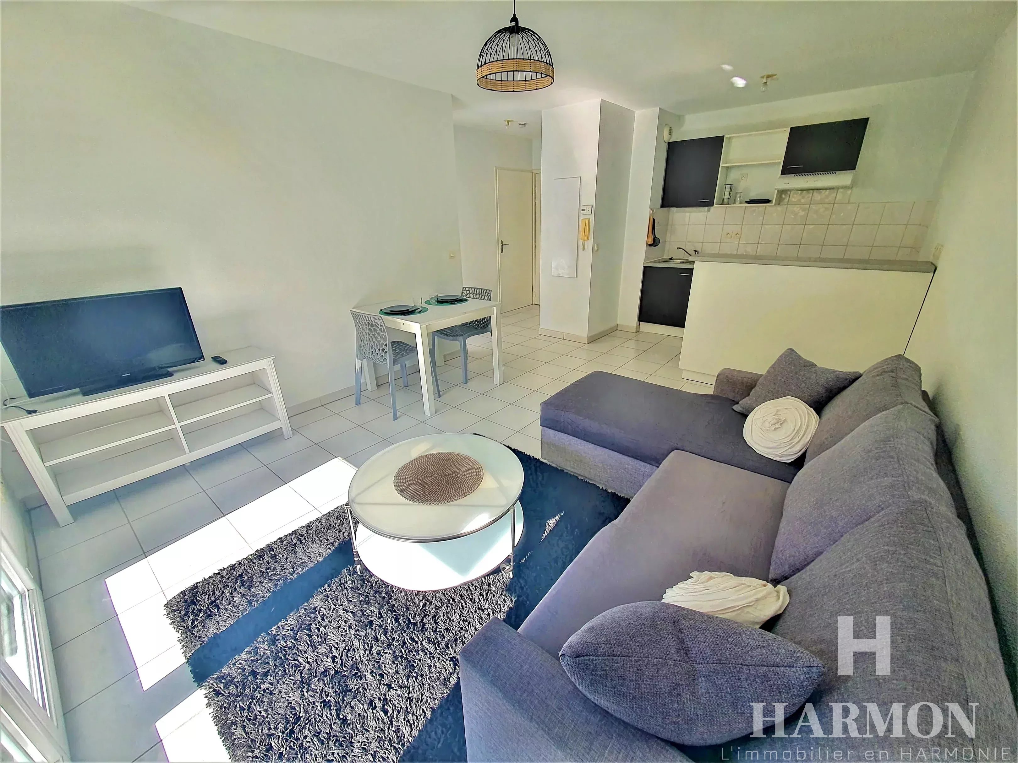 Harmon à louer : Appartement 2 pièces avec jardin et parking - Centre-ville Saint-Pierre-du-Mont - Photo 2