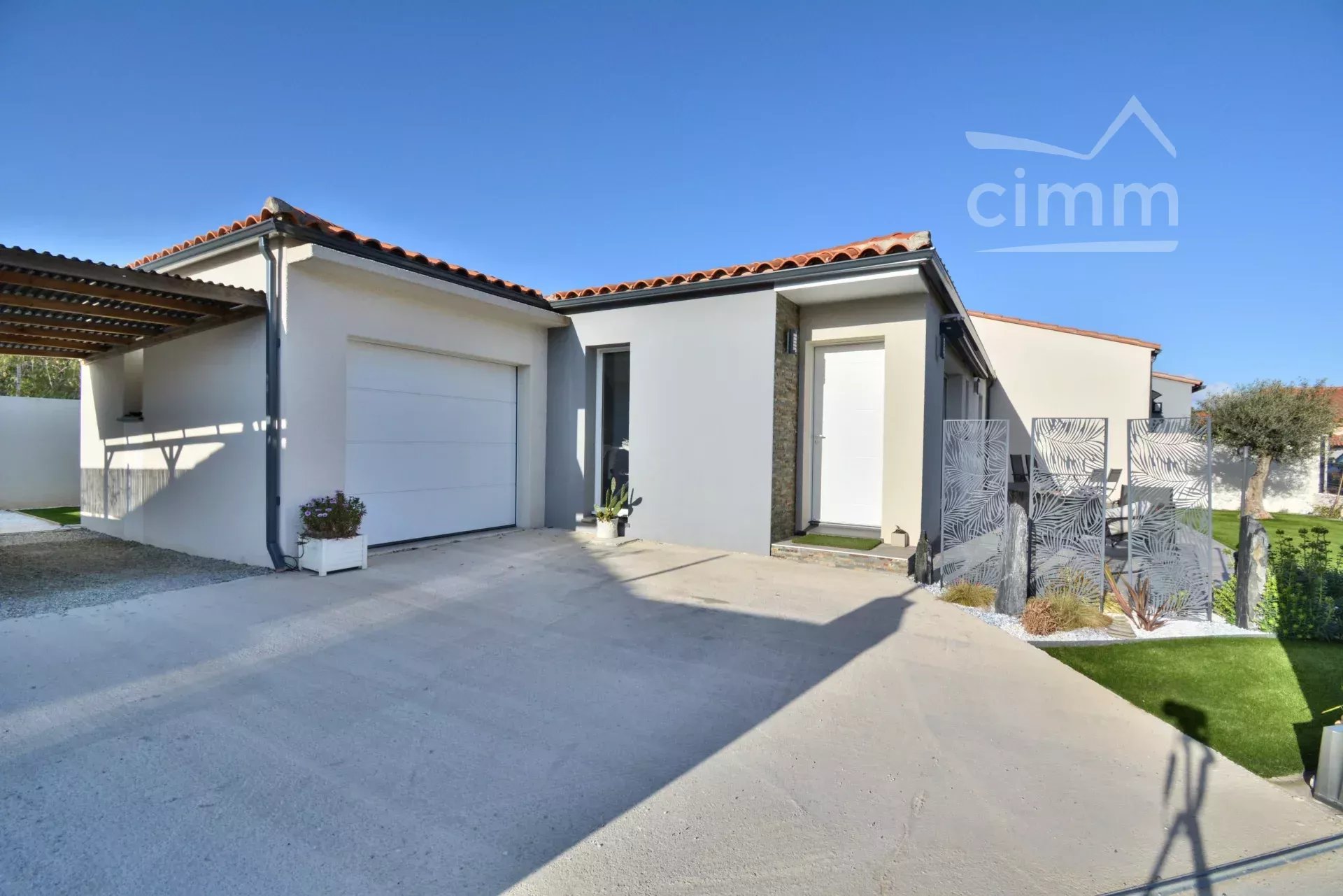 Agence immobilière de 