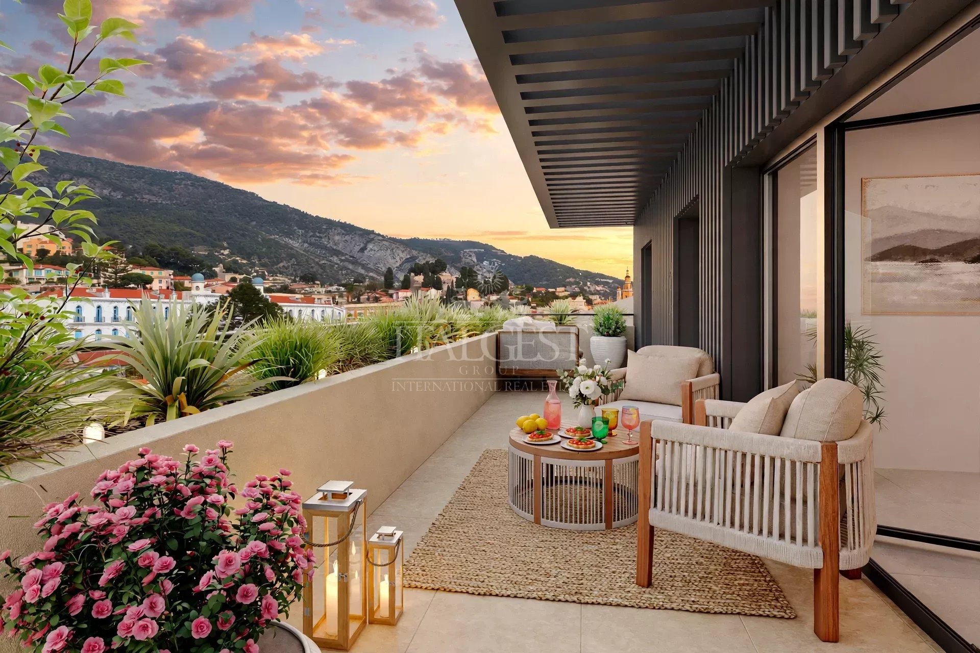 Le Mondial 66.50 sqm two‑bedroom apartment on the fifth and second‑to‑last floor, exceptional location