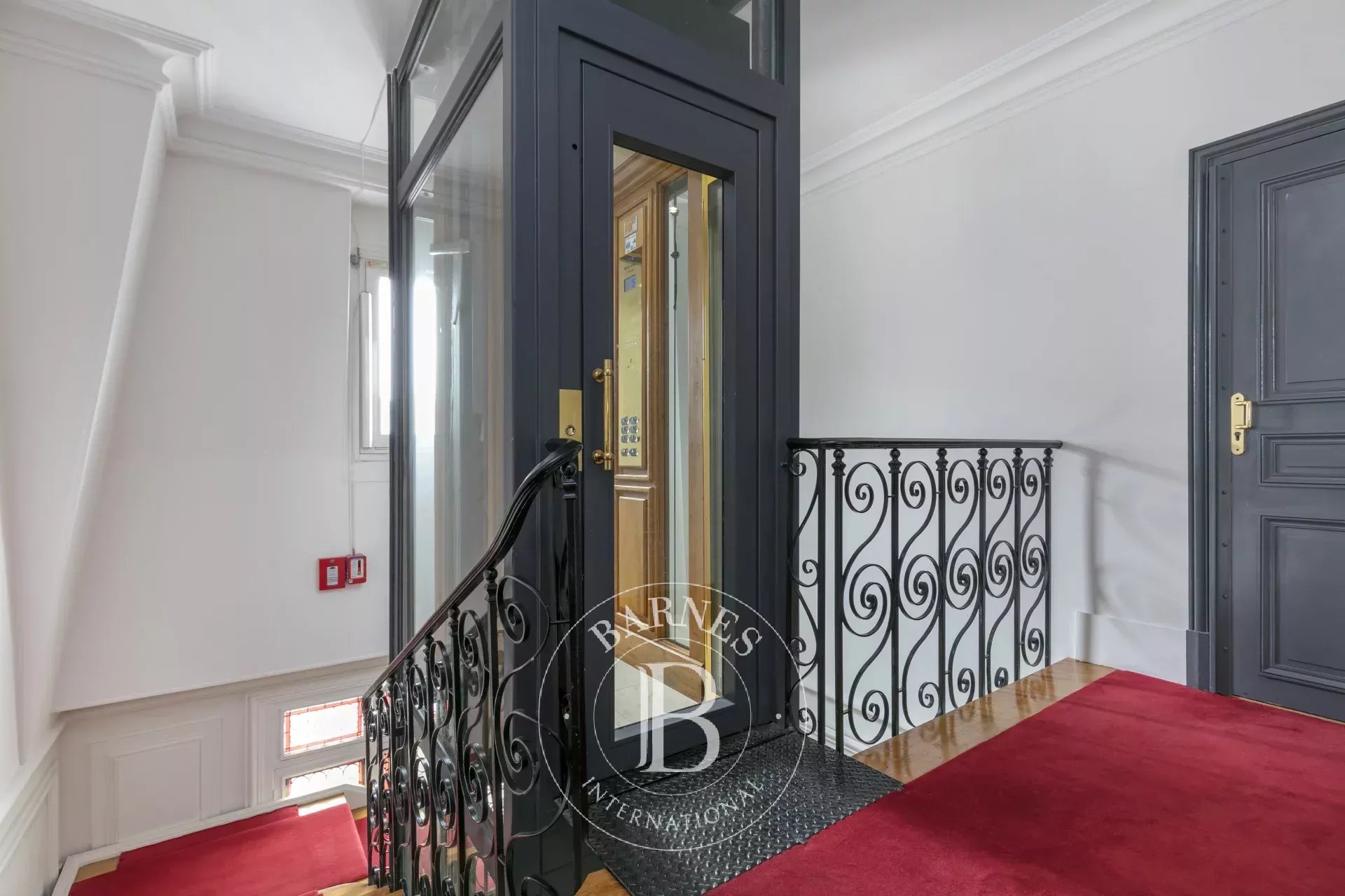 Daire Paris 8ème - picture 12