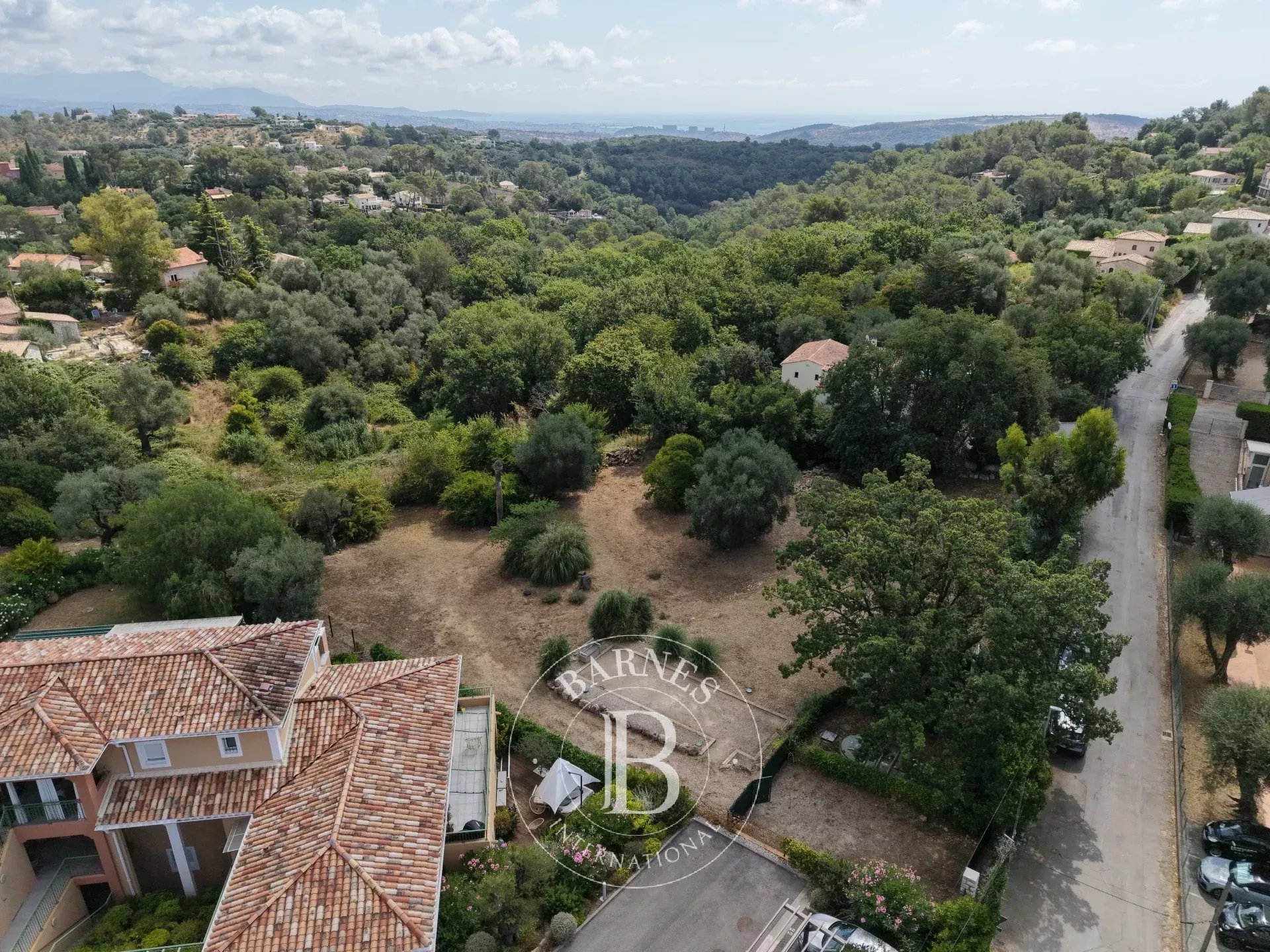 Arazi Roquefort-les-Pins - picture 21