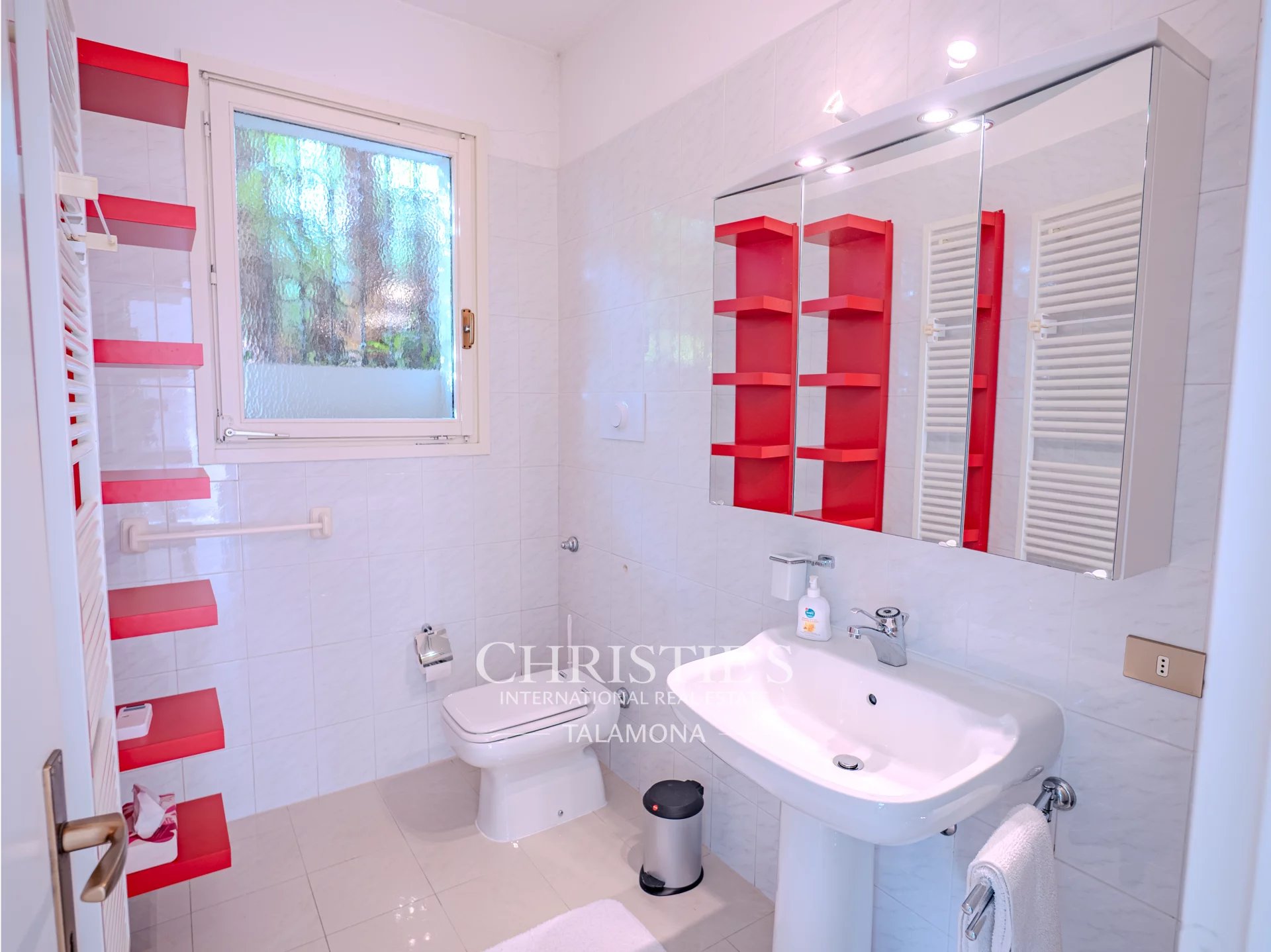 4 Bedroom Villa/Townhouse's Image 33