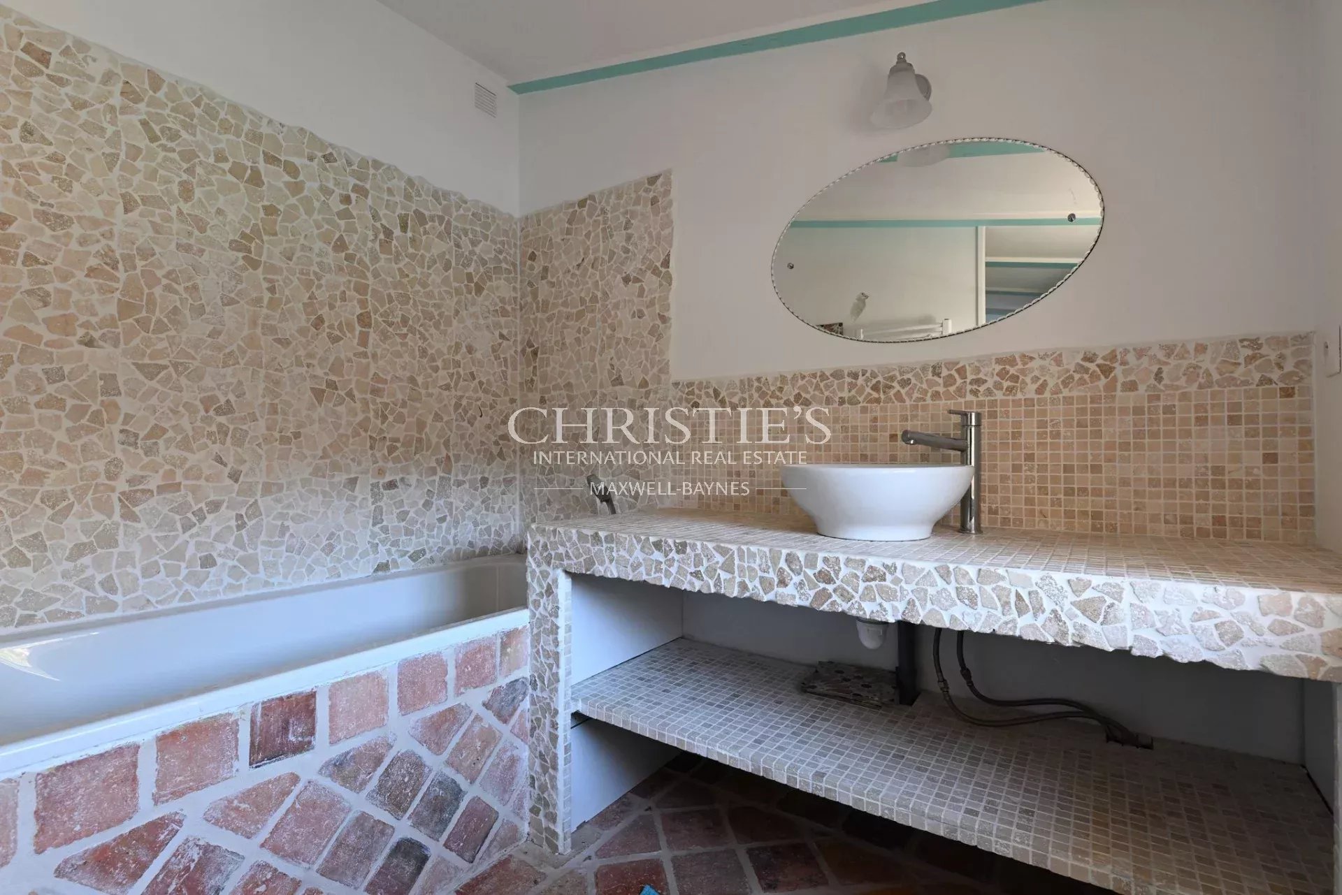 11 Bedroom Villa/Townhouse's Image 18