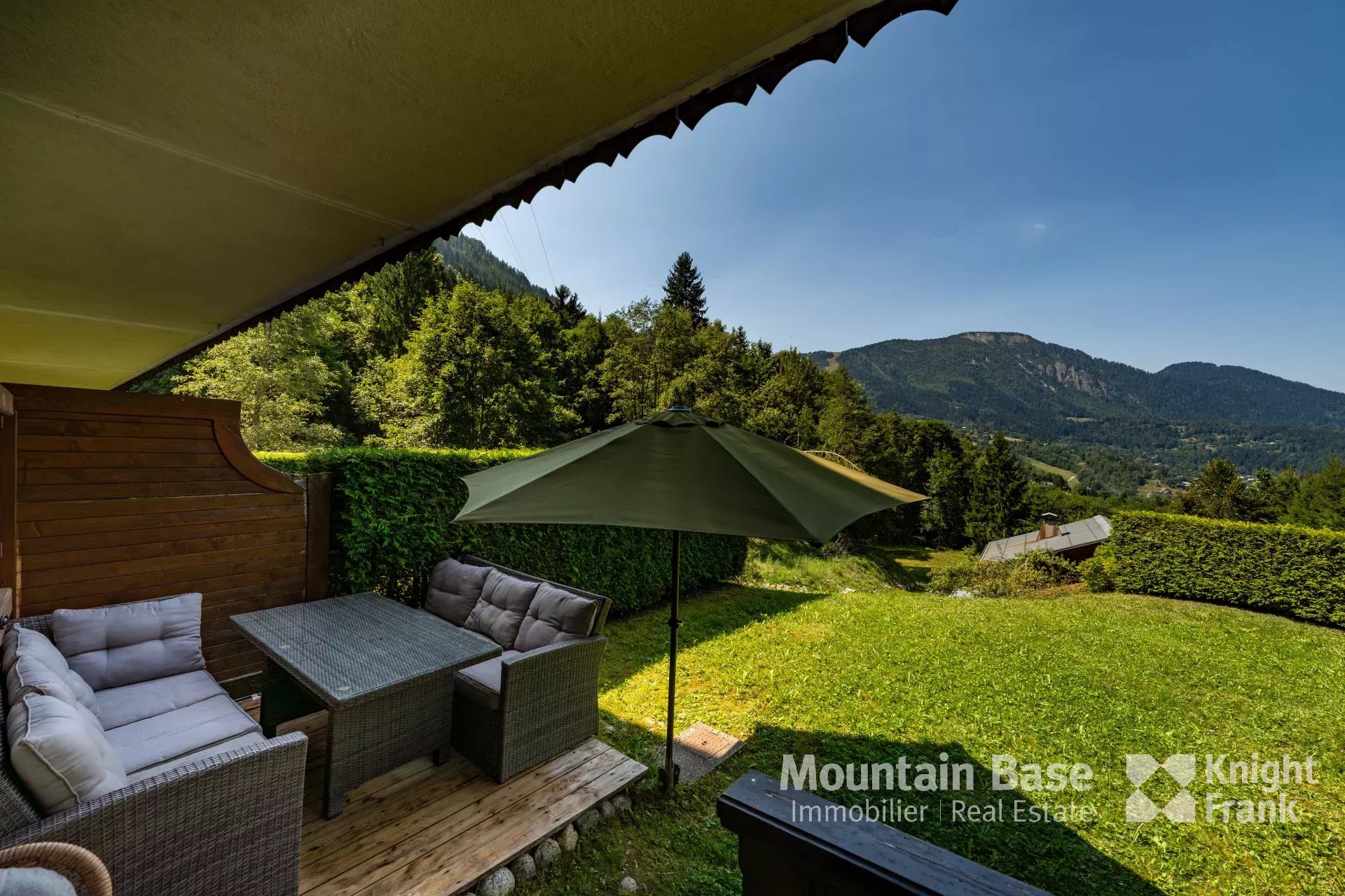 Photo of A 3 bedroom apartment with garden in the heights of Les Houches