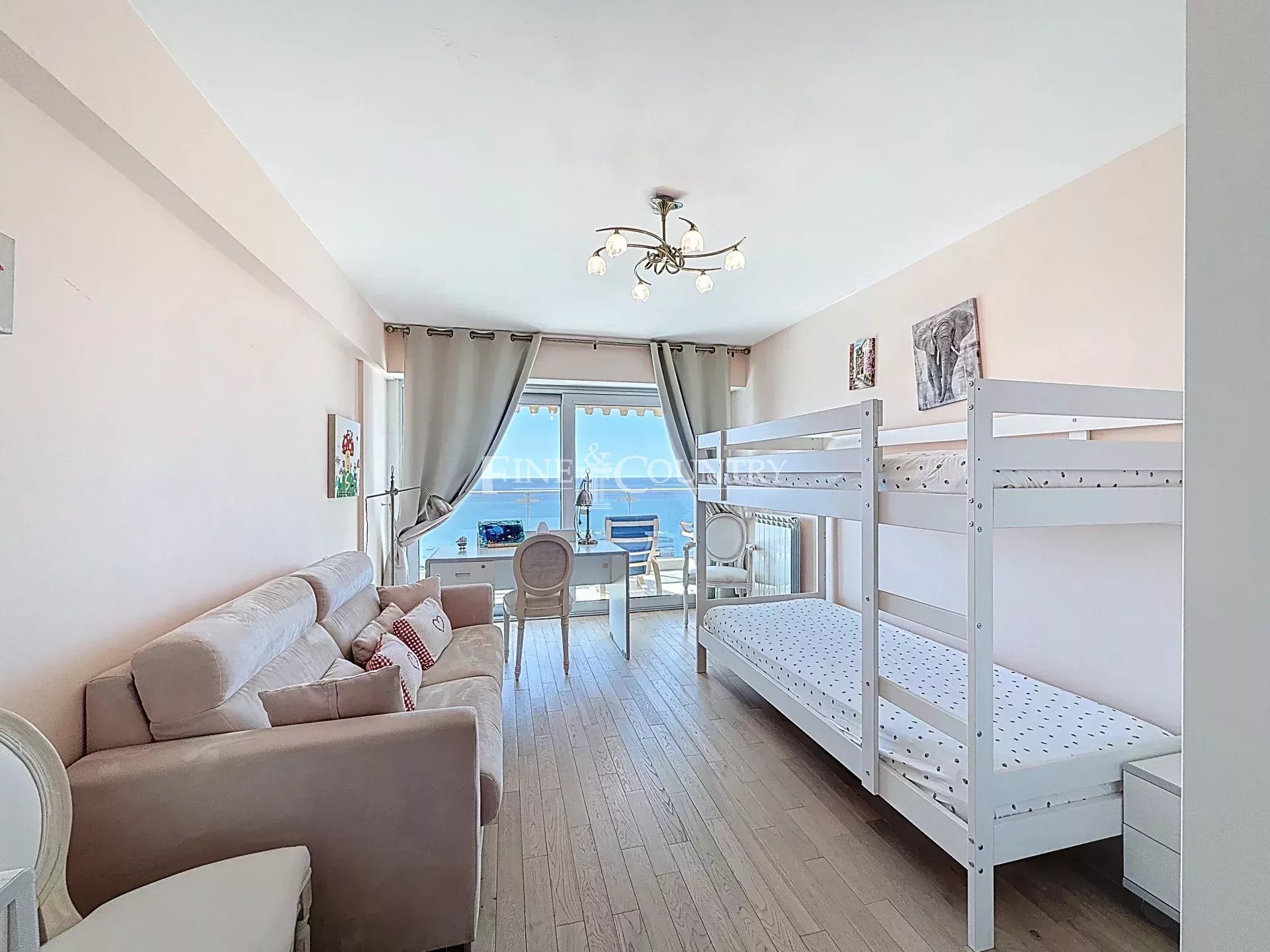 Photo of Sea view apartment for sale in Cannes