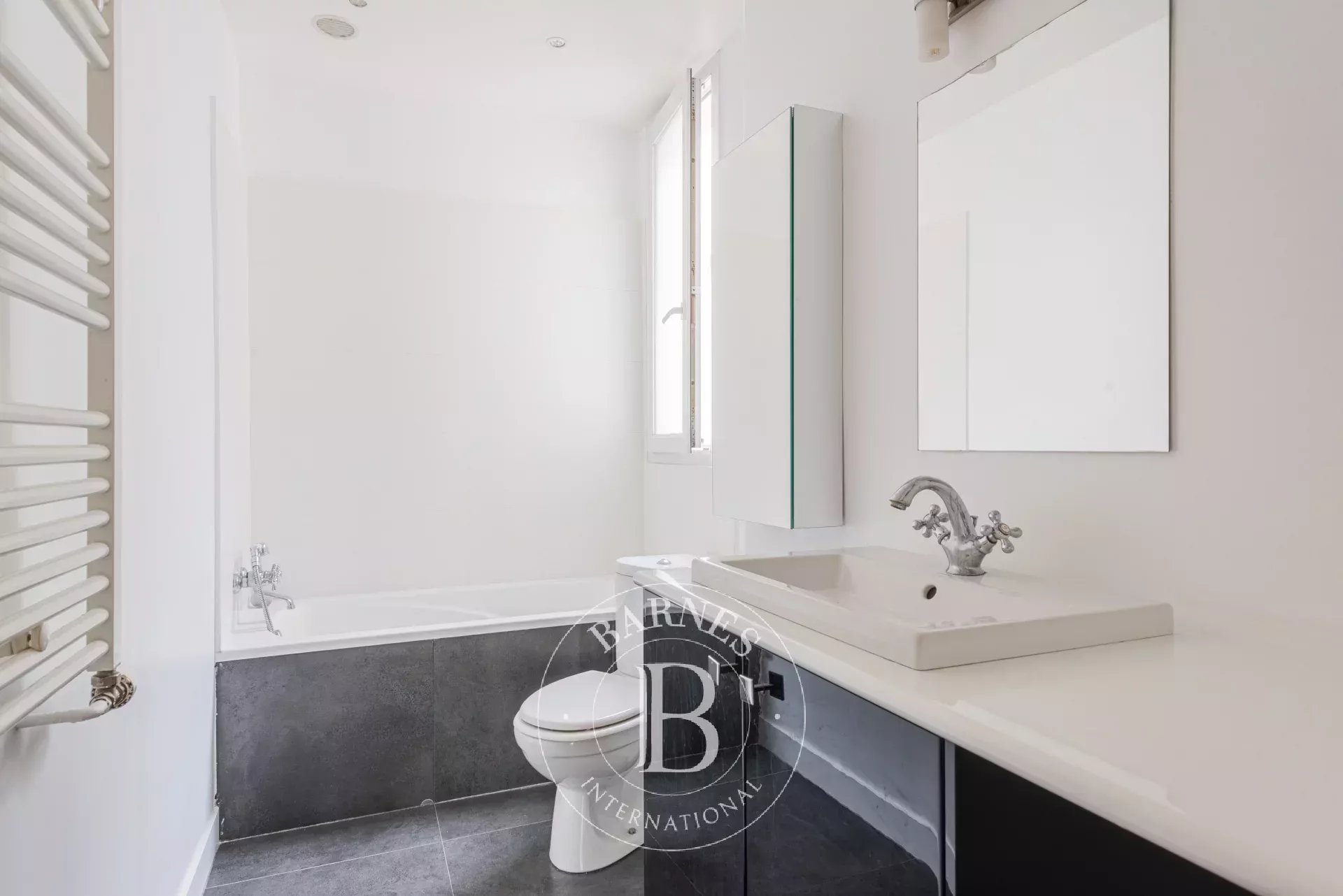 Daire Paris 18ème - picture 10