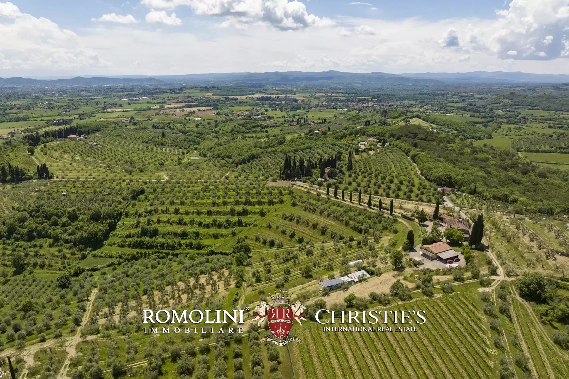 5 Bedroom Villa/Townhouse's Image 38