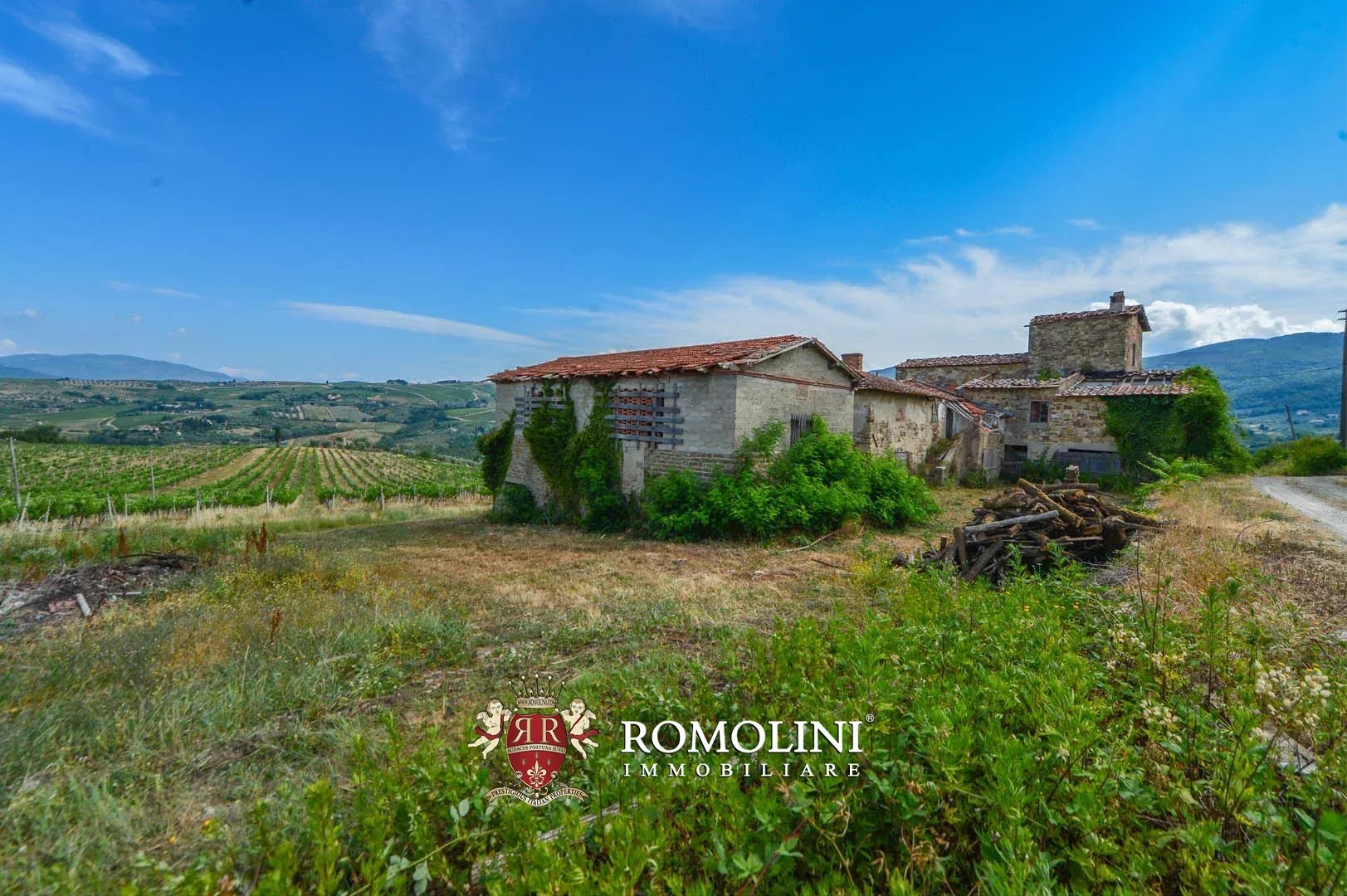 50 Bedroom Vineyard's Image 31