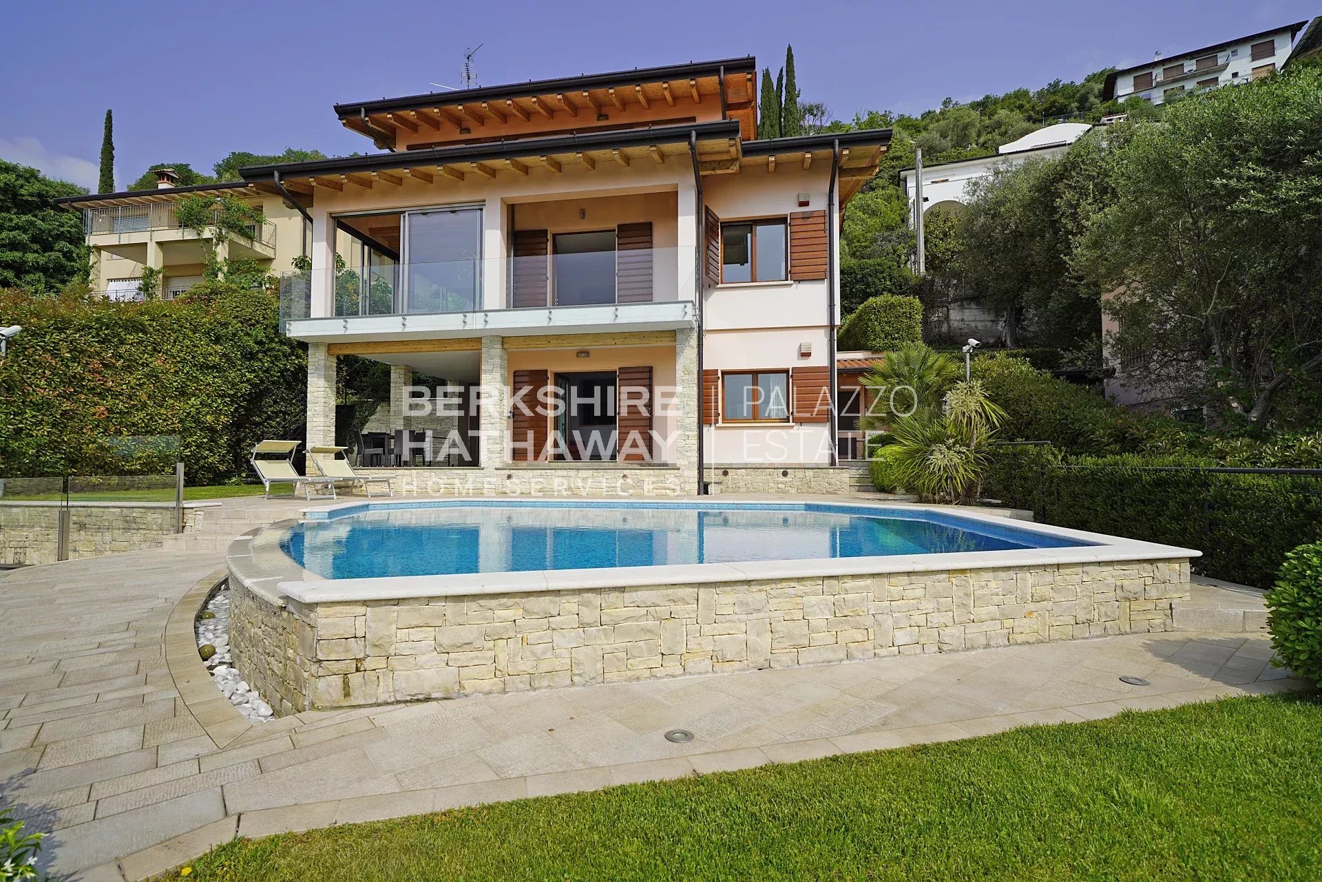 Villa in Valli - view 1