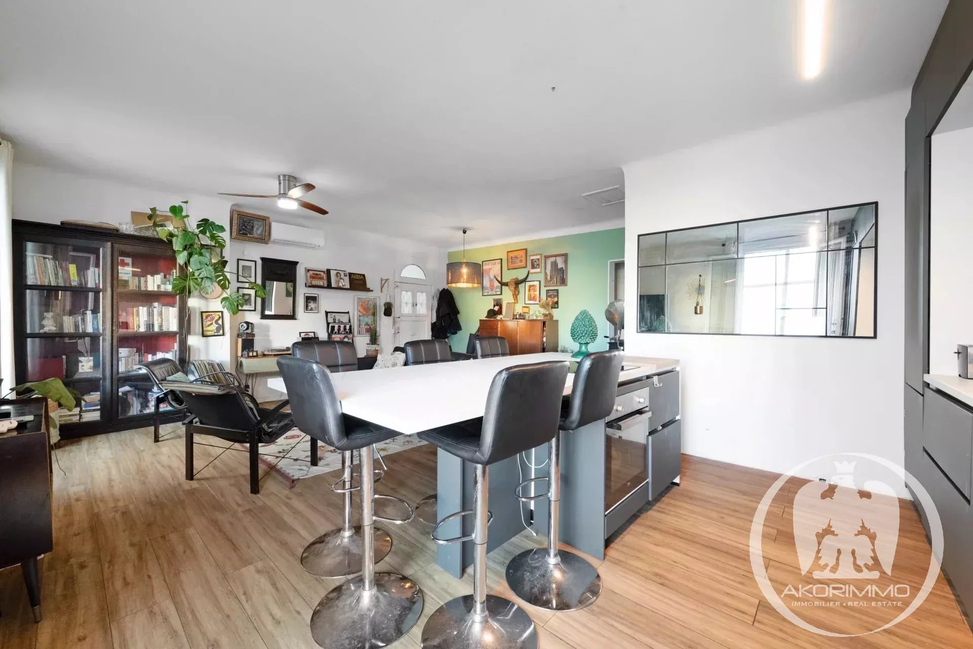 Casa  - Chalet adosado  - 4 piezas  - 89.0 m2 -  609.000 € - A la venta