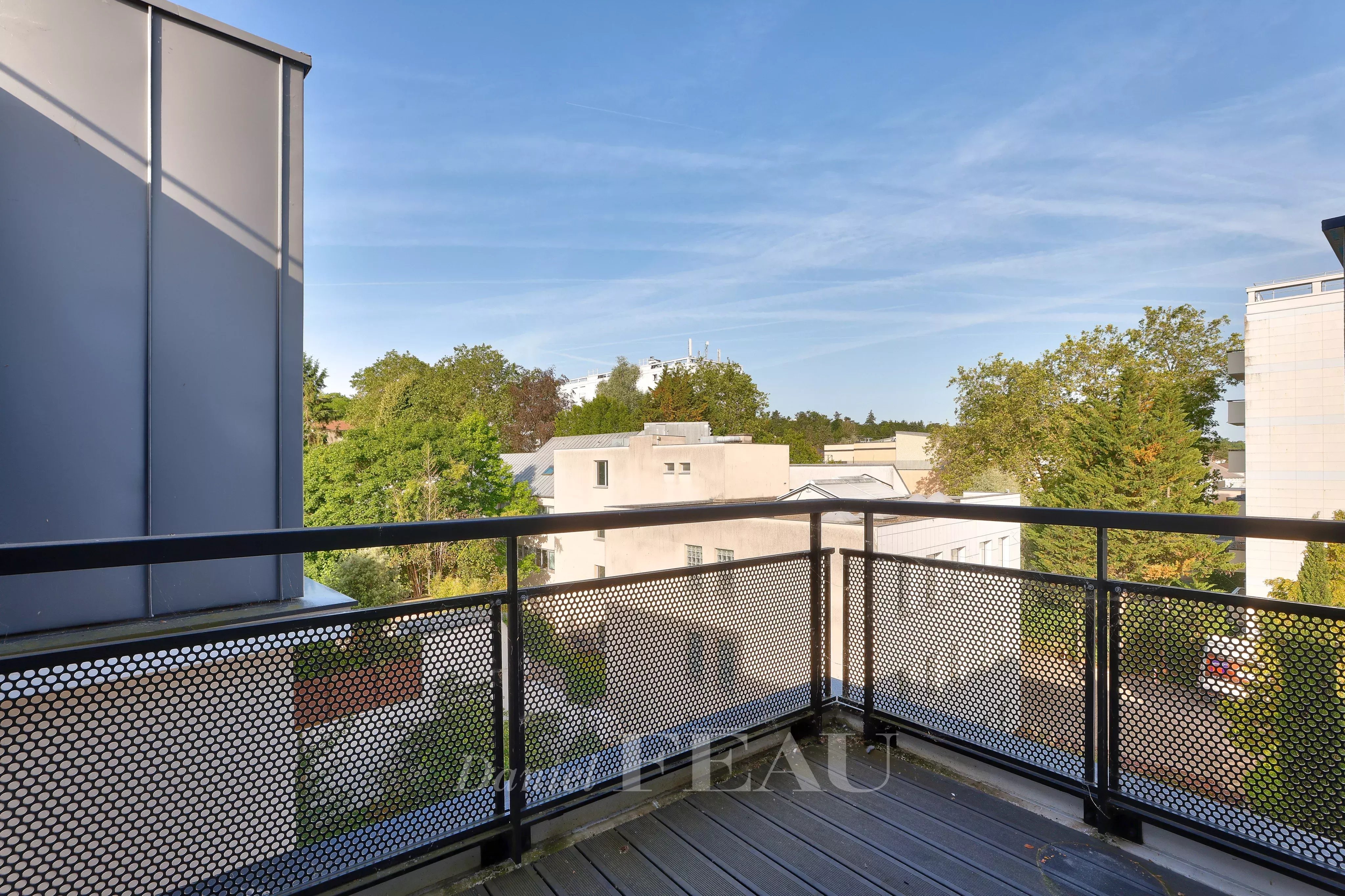 Sale Apartment Garches